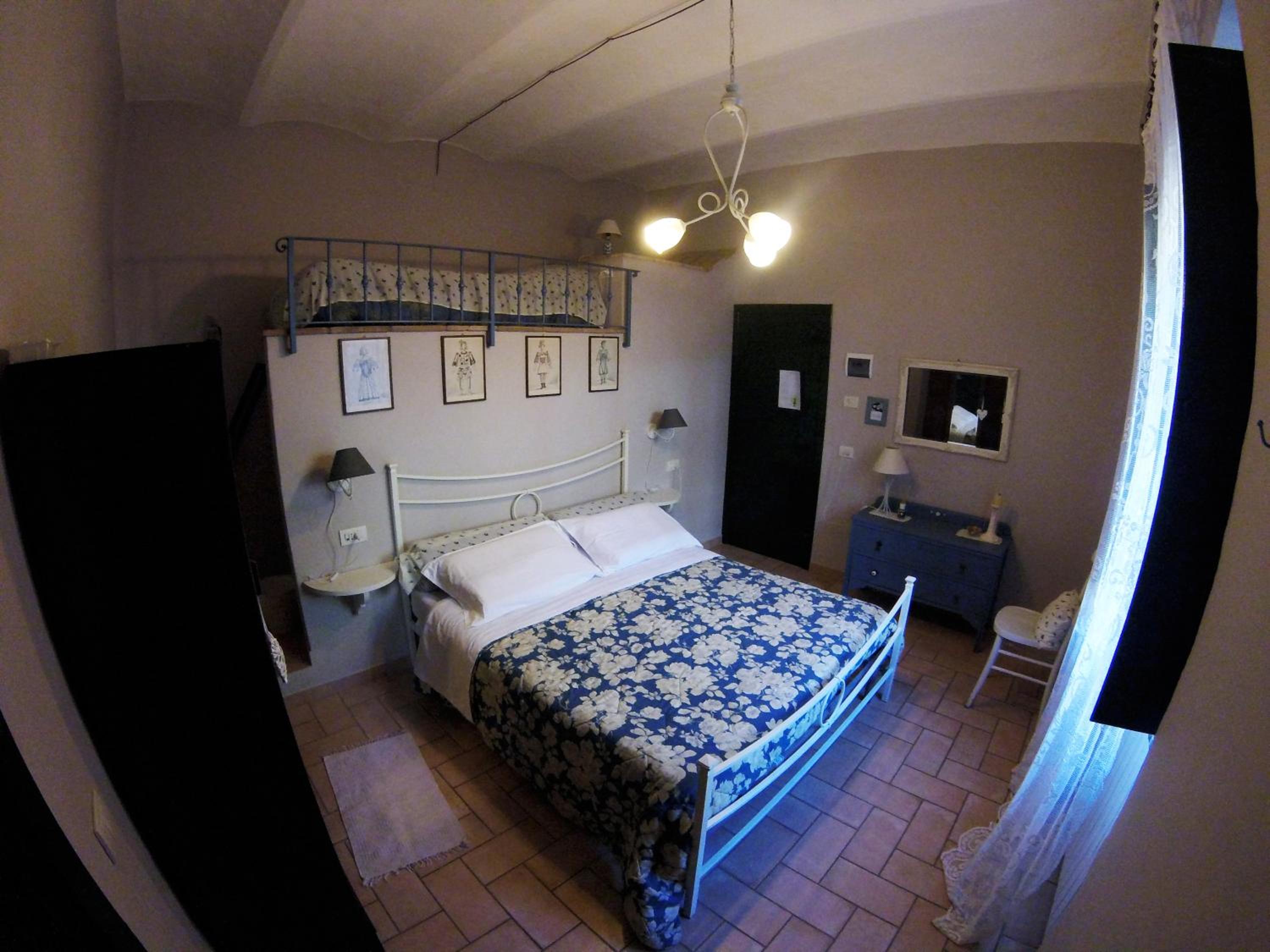 Photo 49