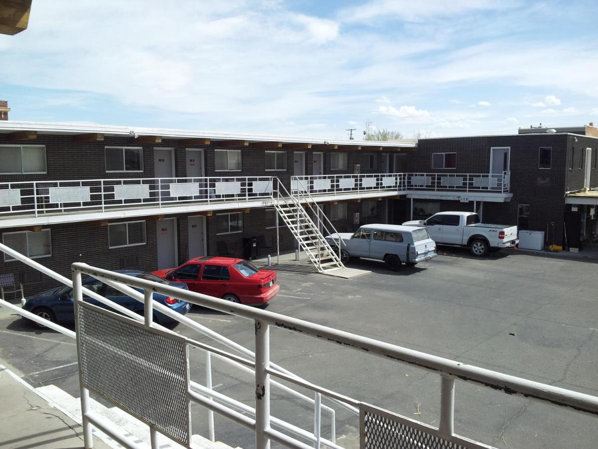 Riverton Vacations - Tomahawk Motor Lodge - Property Image 4
