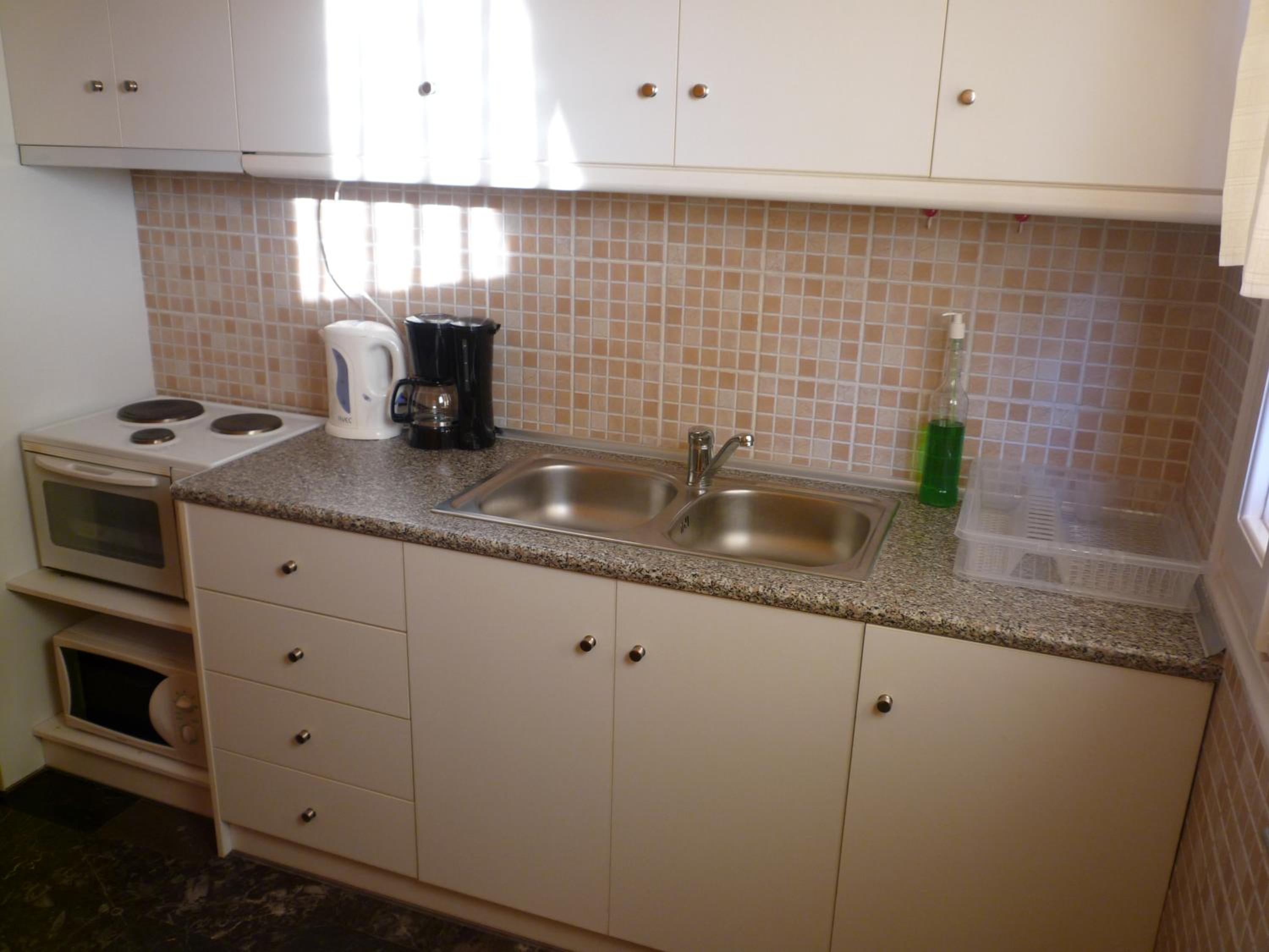 MK Apartment en Lávrion — kitchen