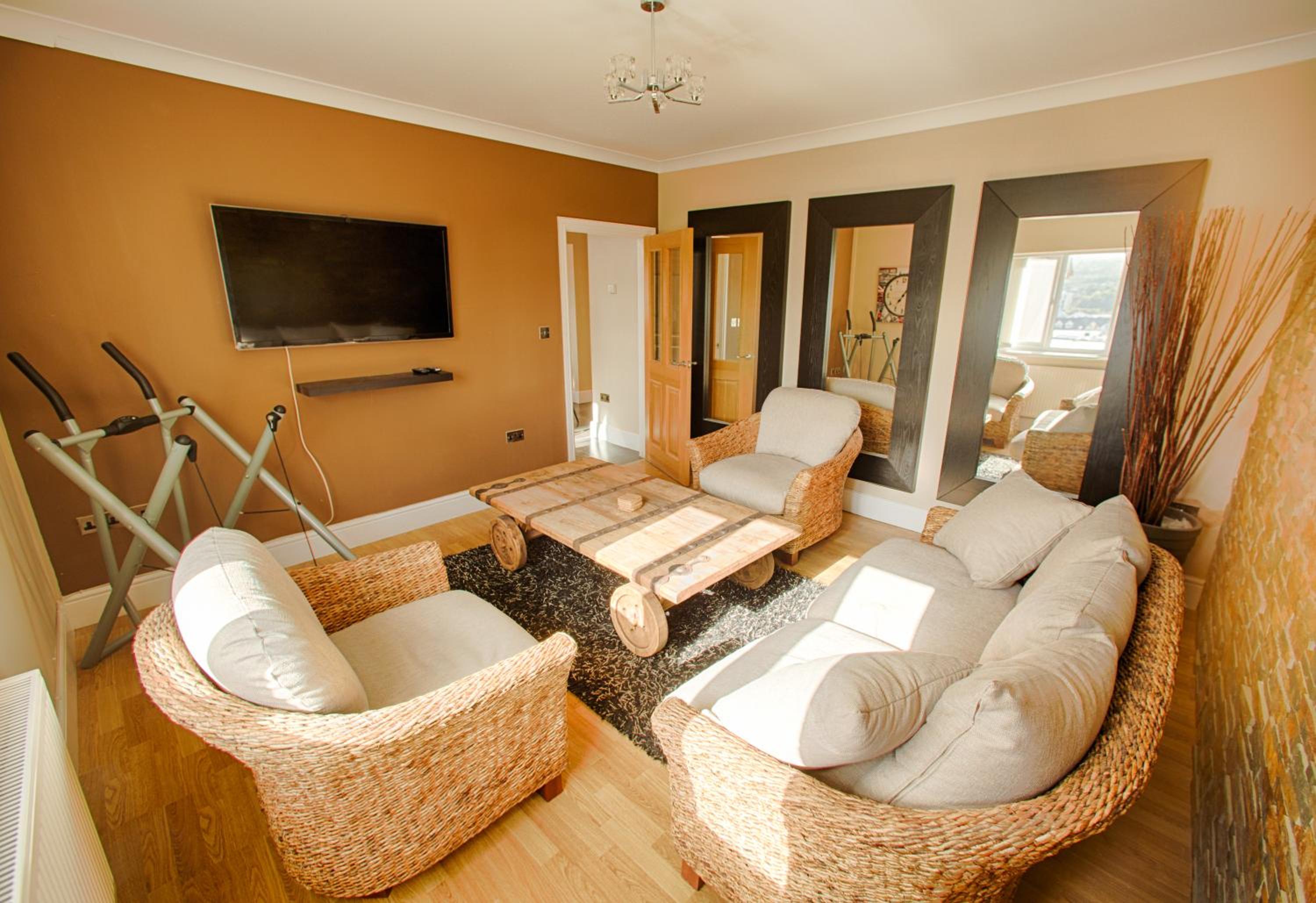 Brecon Beacons Welsh Countryside Retreat view 4