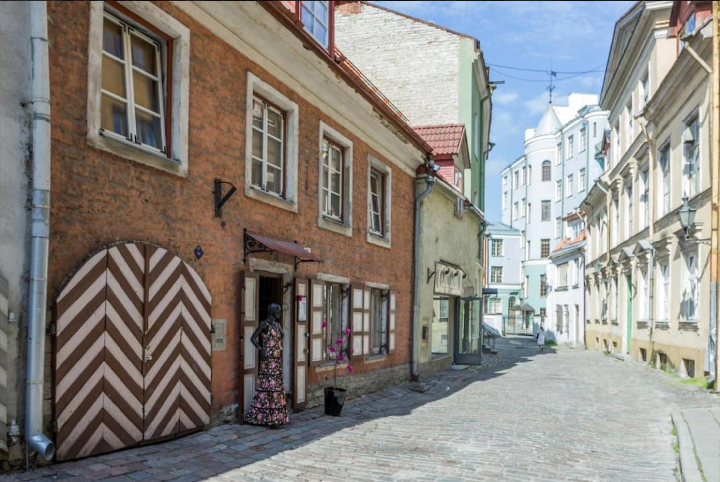 Tallinn Vacations - Blacksmith Old Town Apartments - Property Image 4