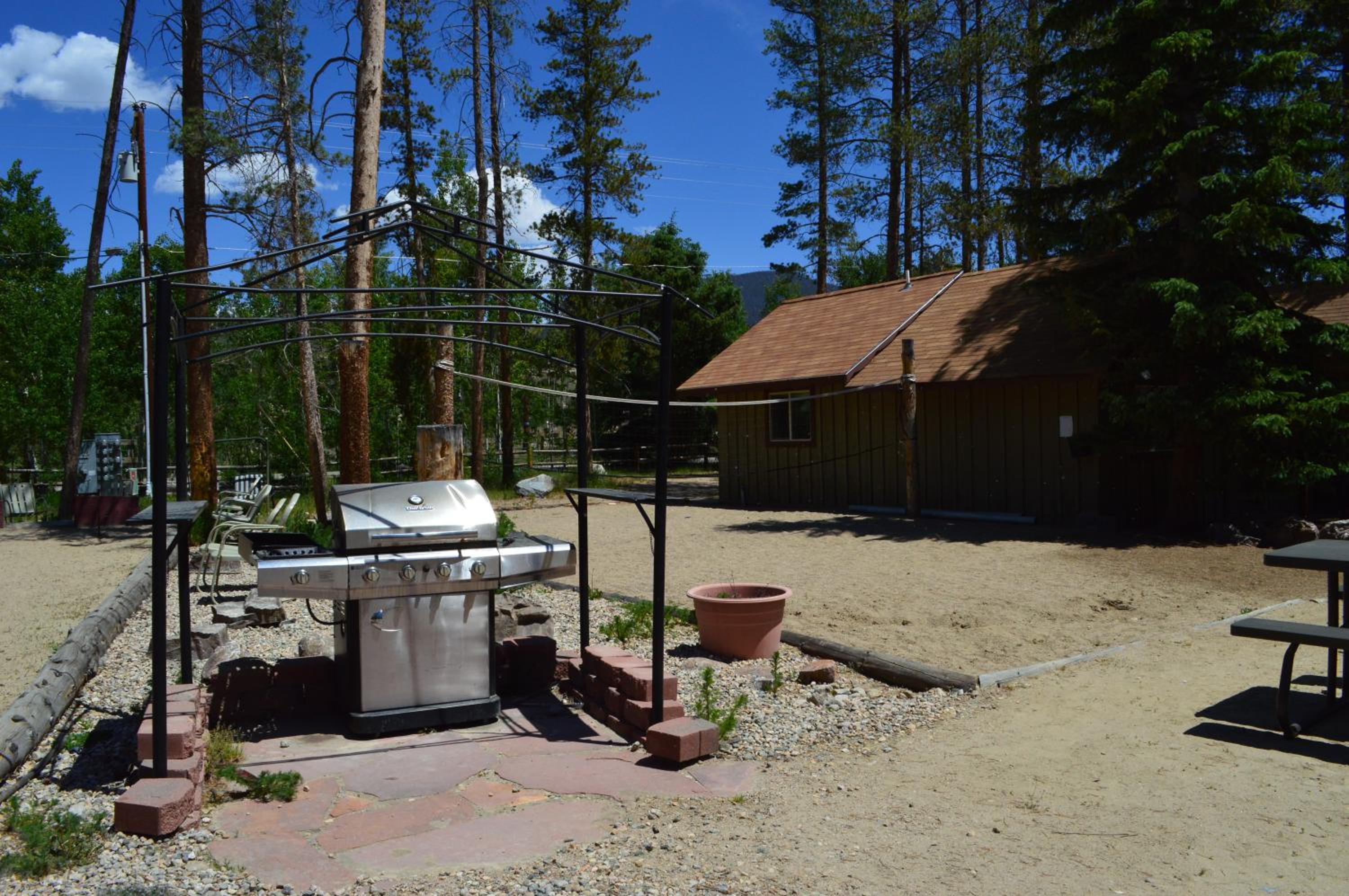 Daven Haven Lodge Cabins - Property Image 35