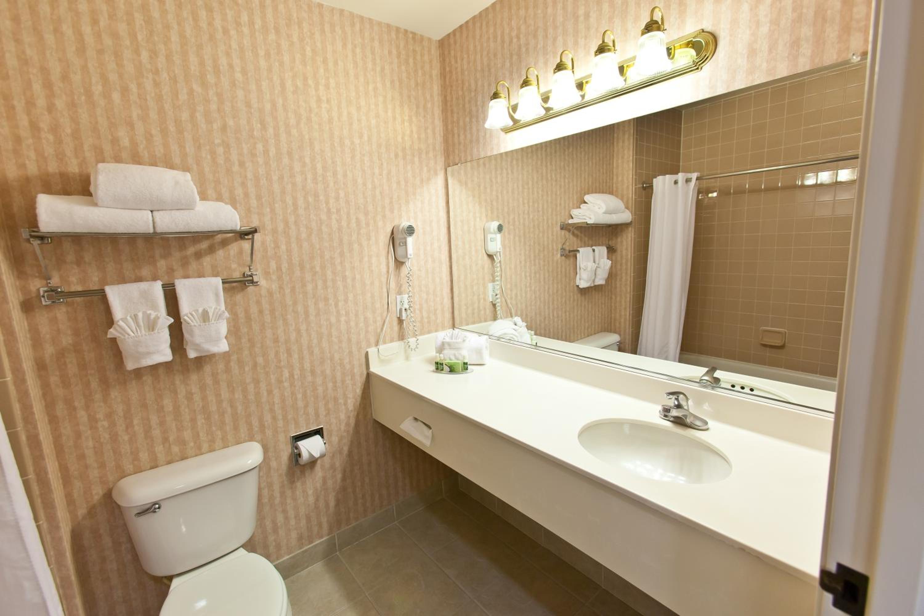 Landmark Inn Fort Irwin