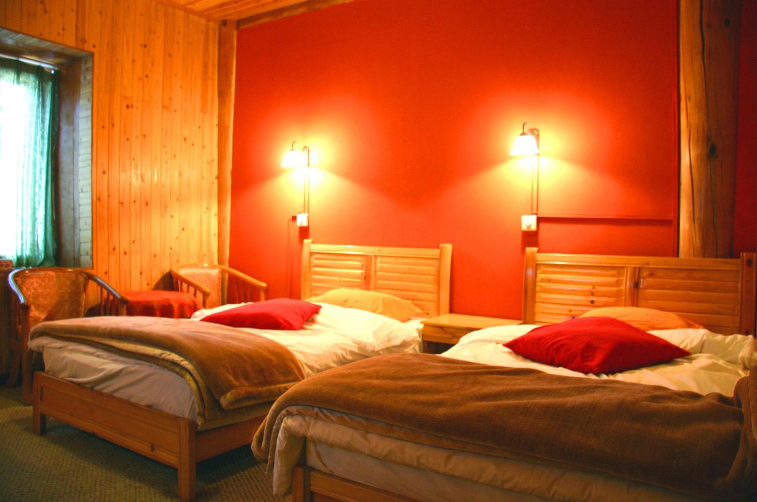 Shangri-La Lao Shay Youth Hostel