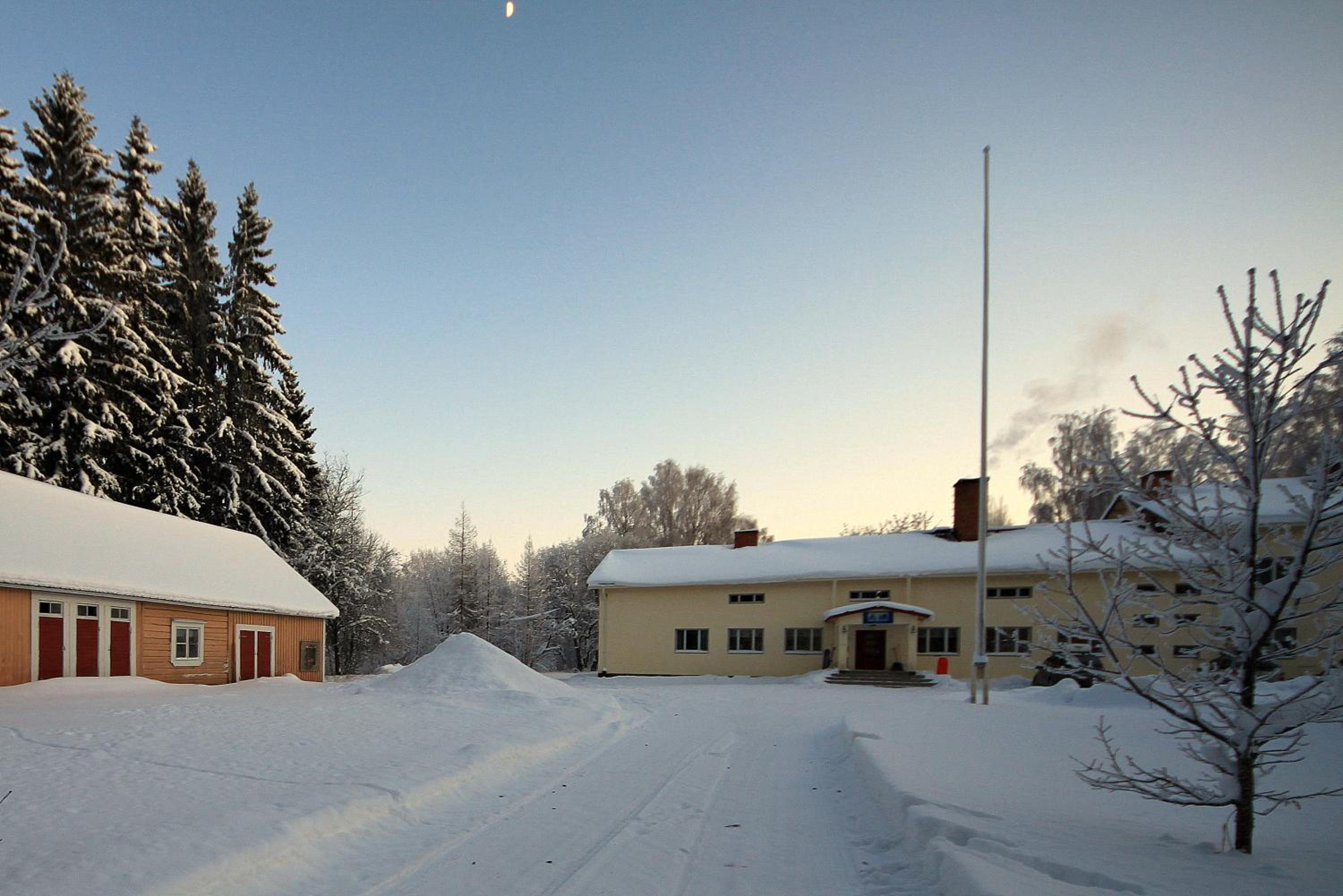 Vanhan Koulun Majatalo-Old School Guest House