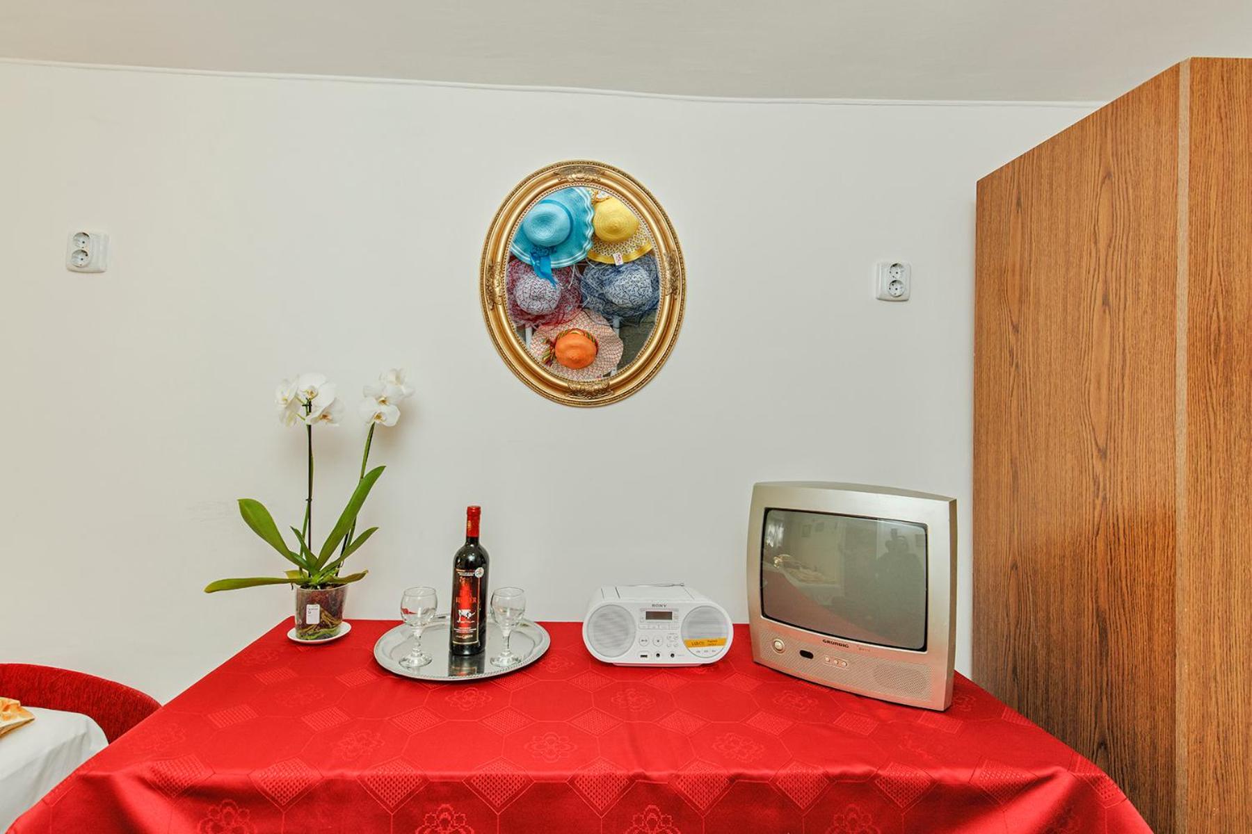 Photo 48