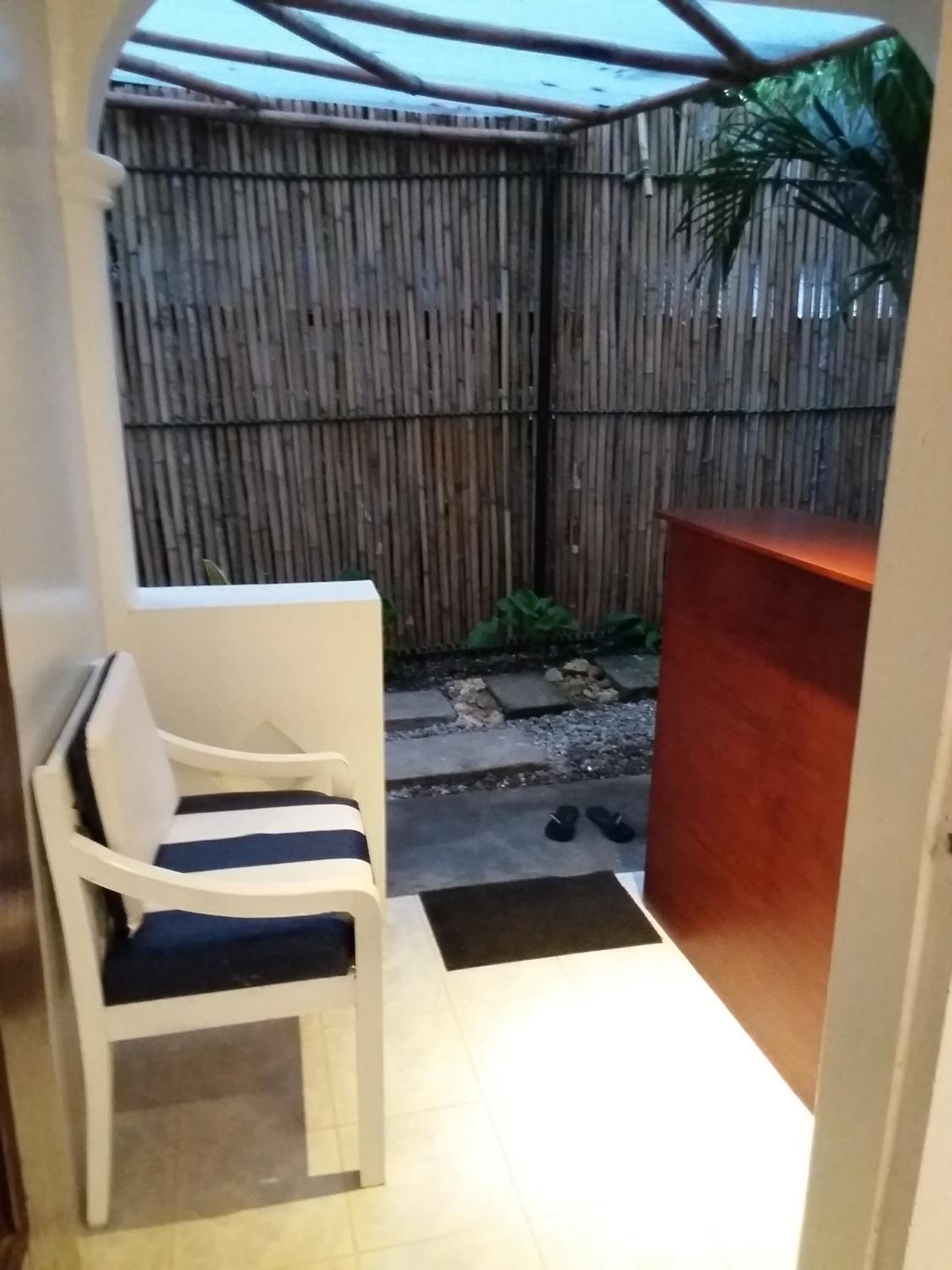 MY Hostel Boracay