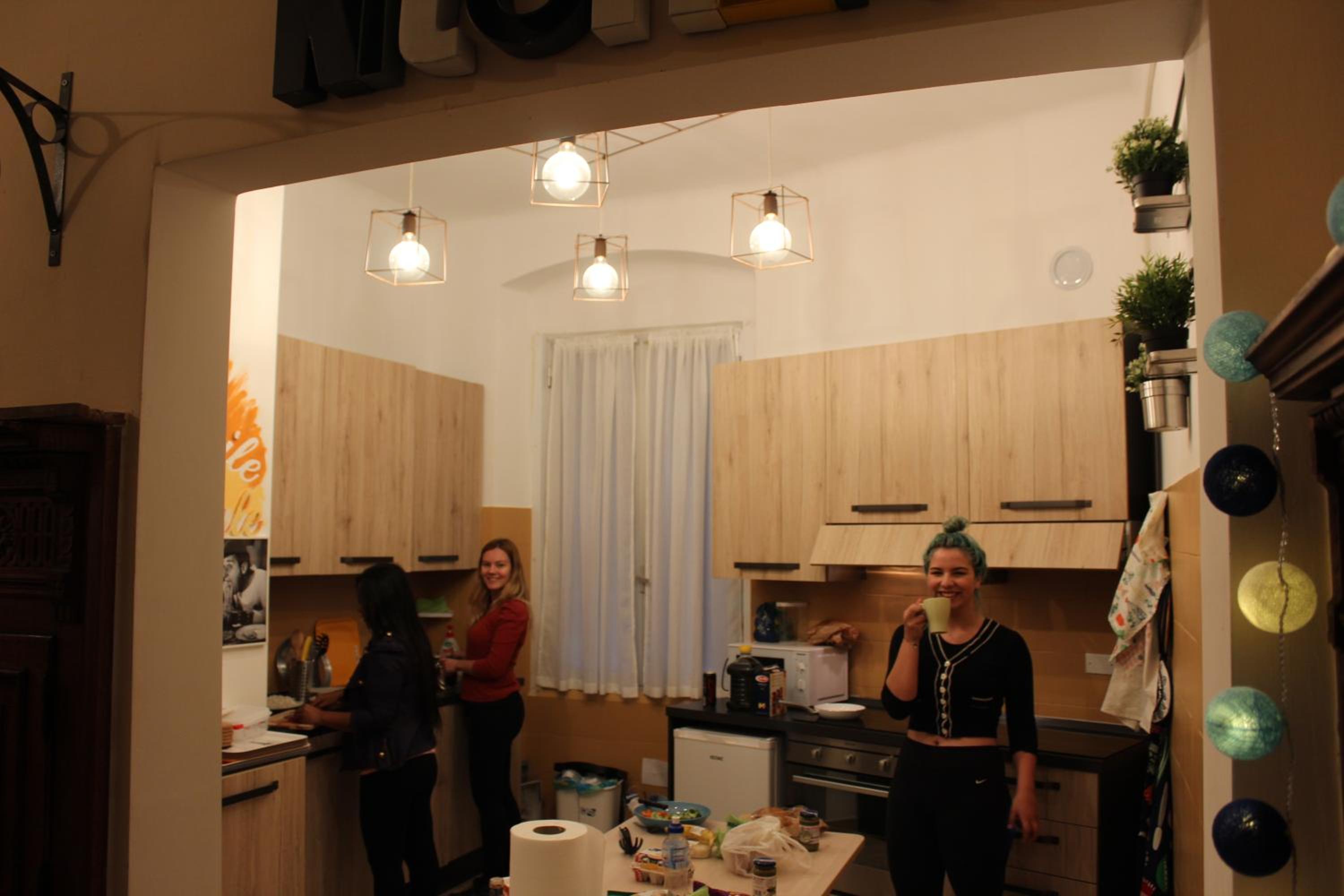 Victoria House Hostel
