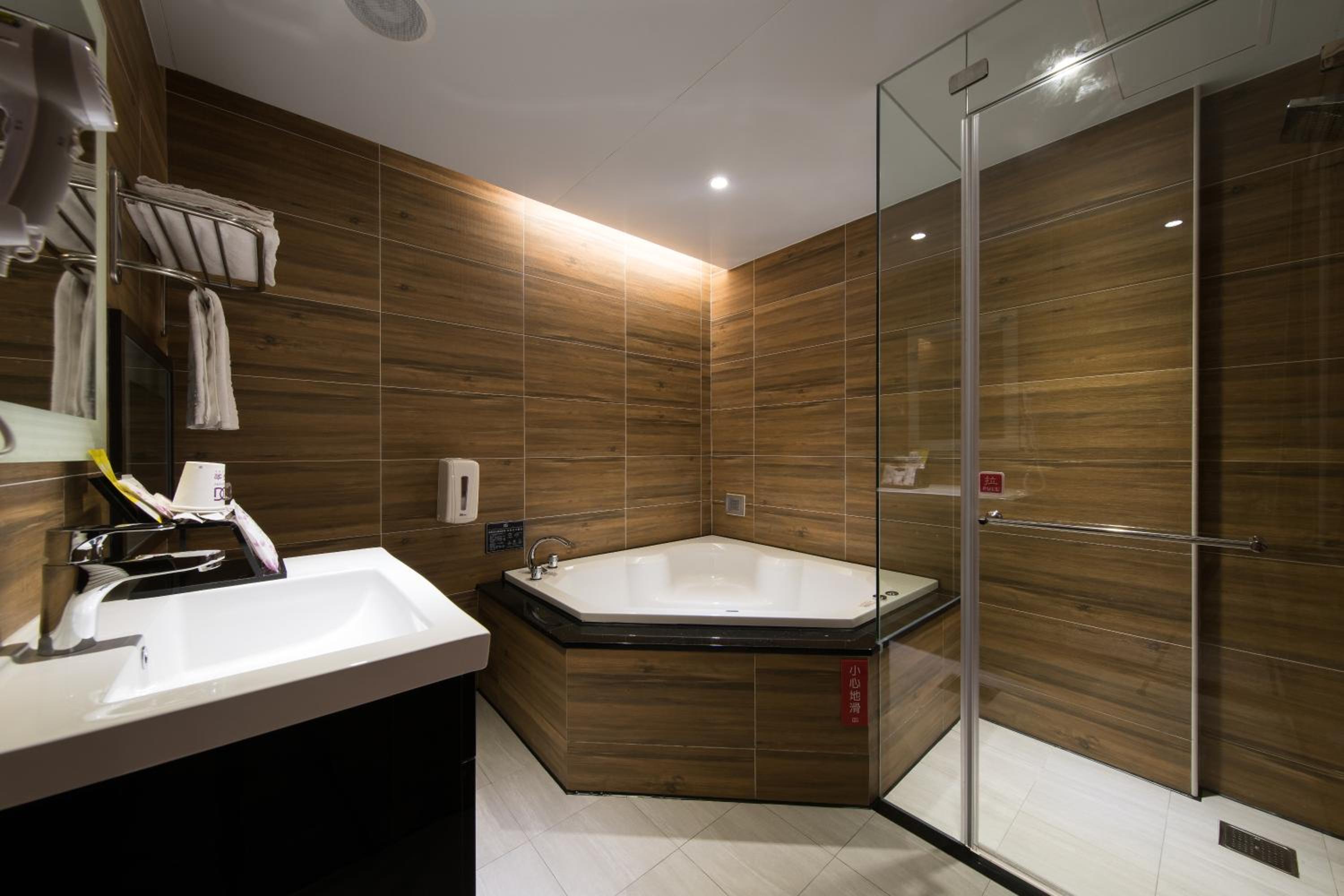 Discovery Motel - Yonghe