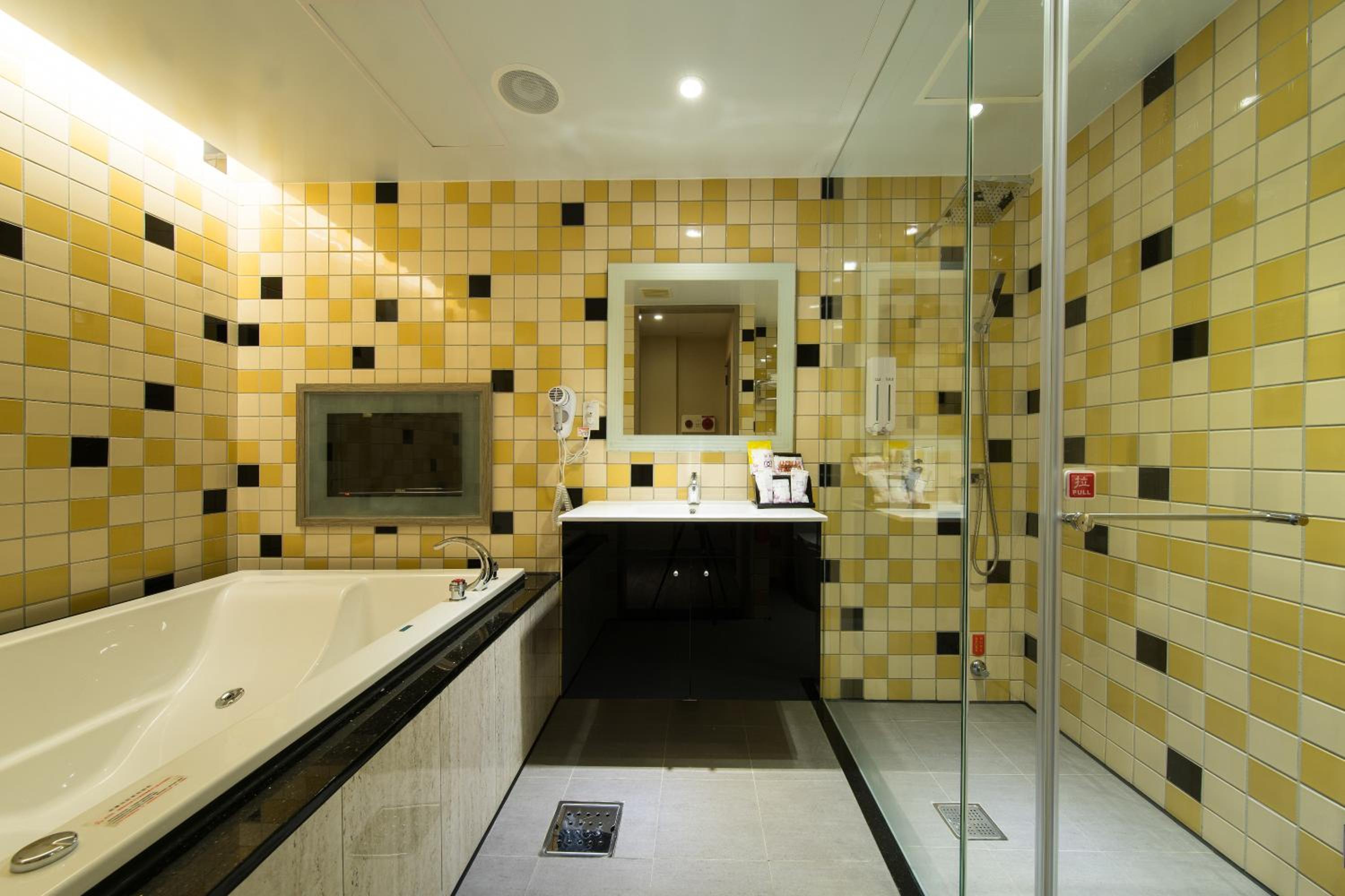 Discovery Motel - Yonghe