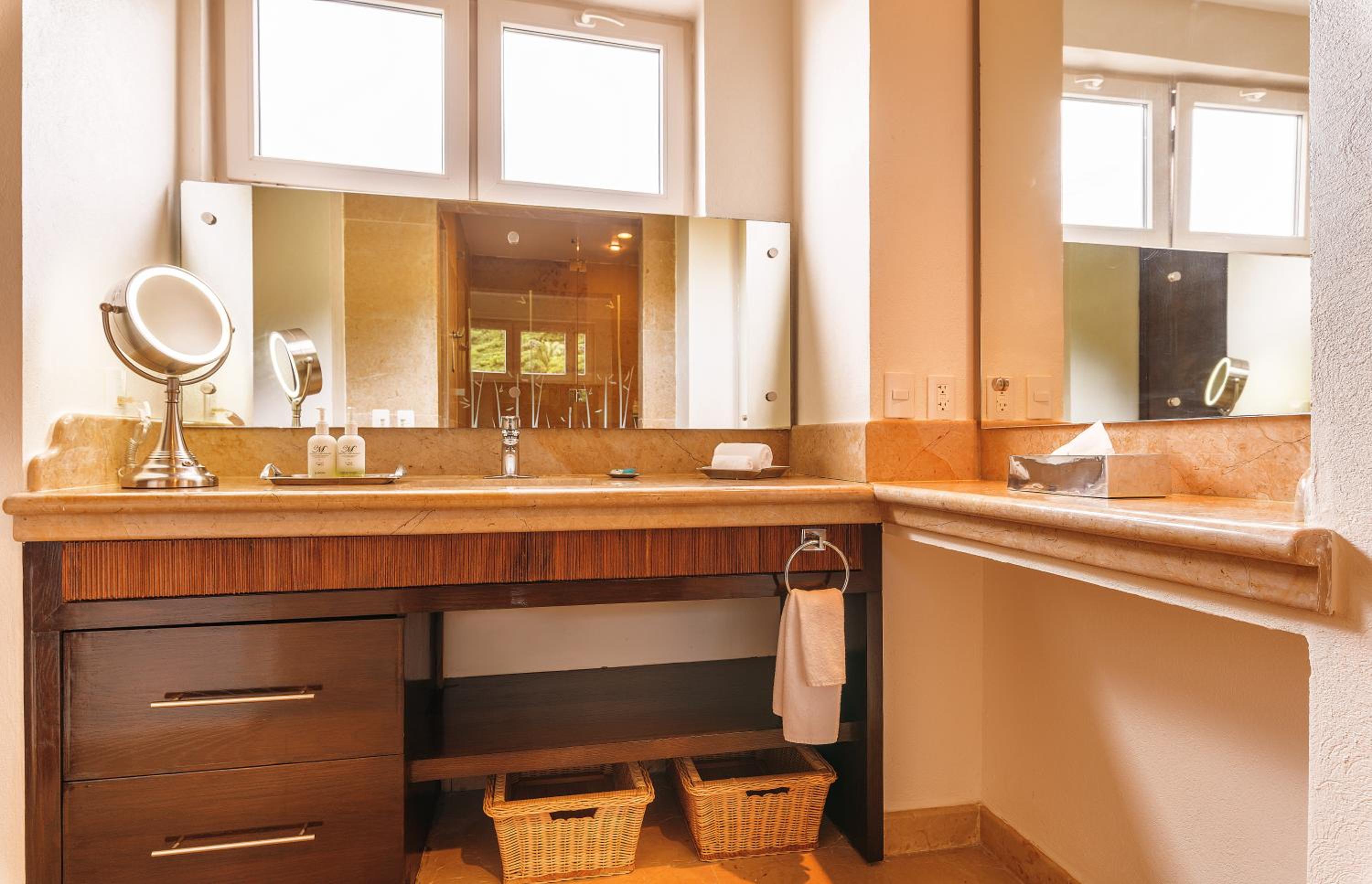 Puerto Vallarta Vacations - Grand Miramar All Luxury Suites  Residences - Property Image 117