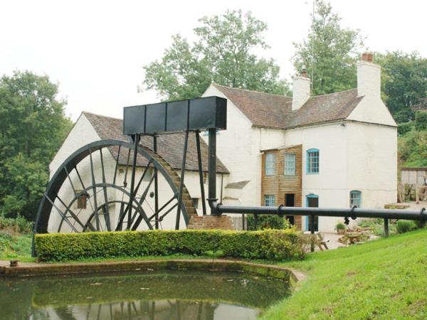 Hotel Pine Tree Lodge, Bridgnorth - Image 1