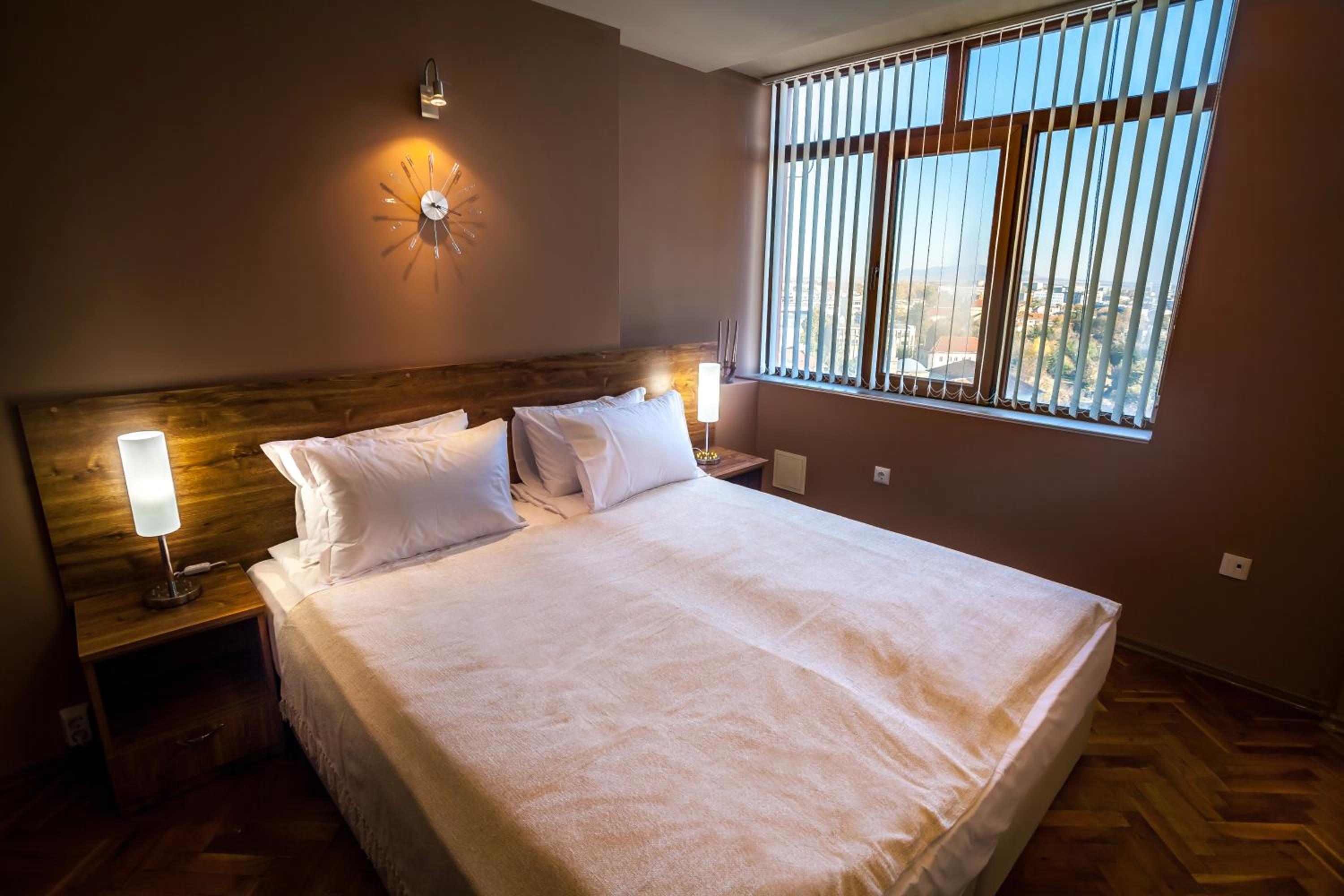 Panorama Top Floor Rooms in Hotel Tundzha