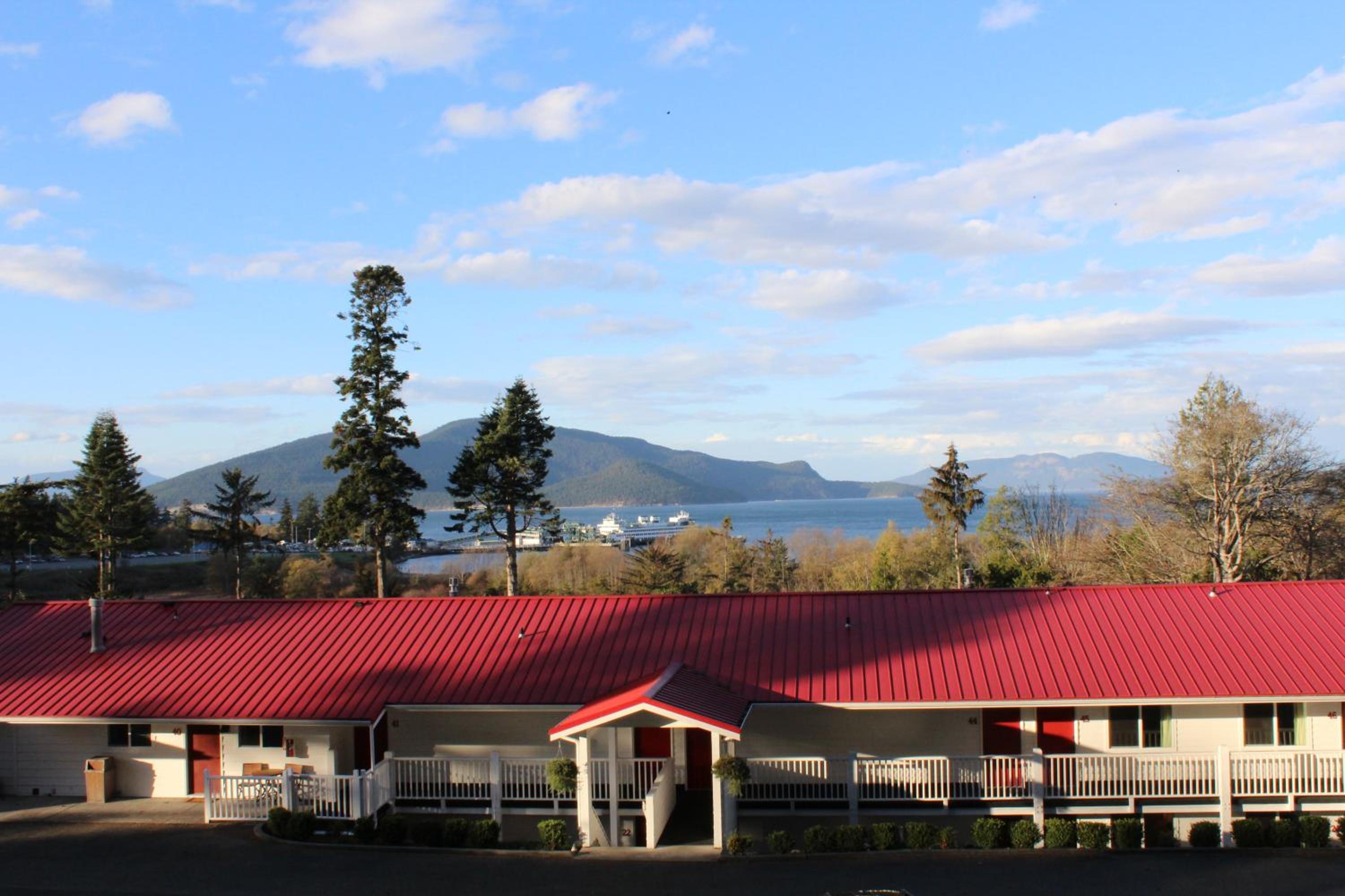 Anacortes Ship Harbor Inn view 5
