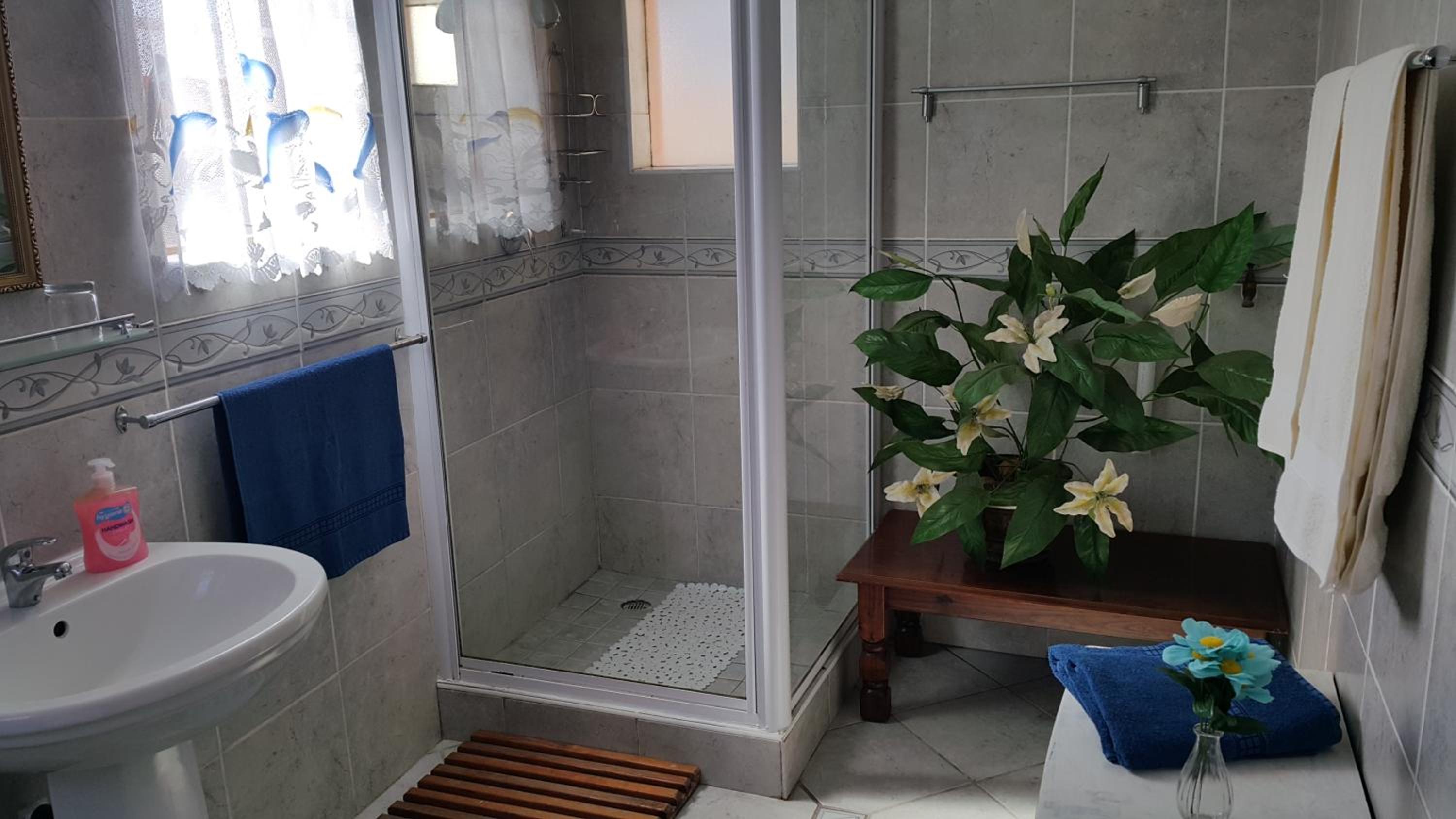 Westcoast Central Budget accommodation view 4