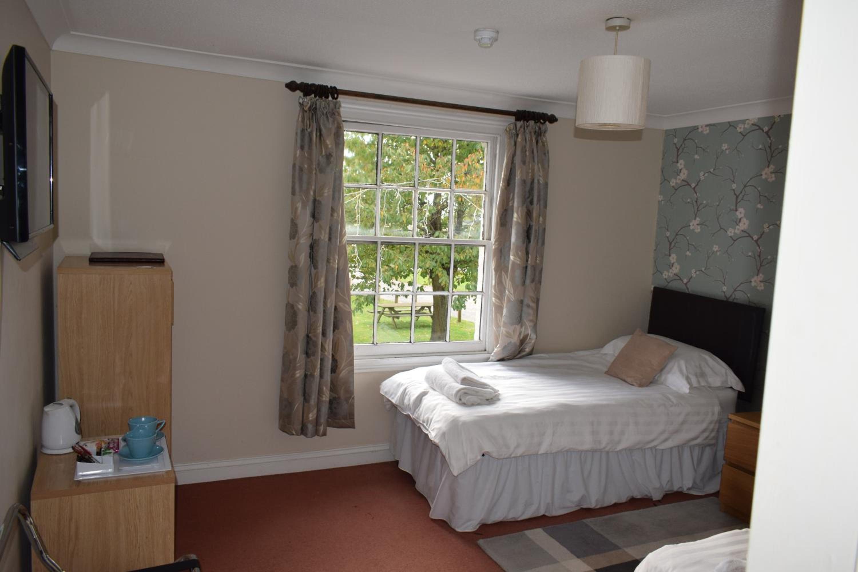 The Swan at Great Kimble view 4