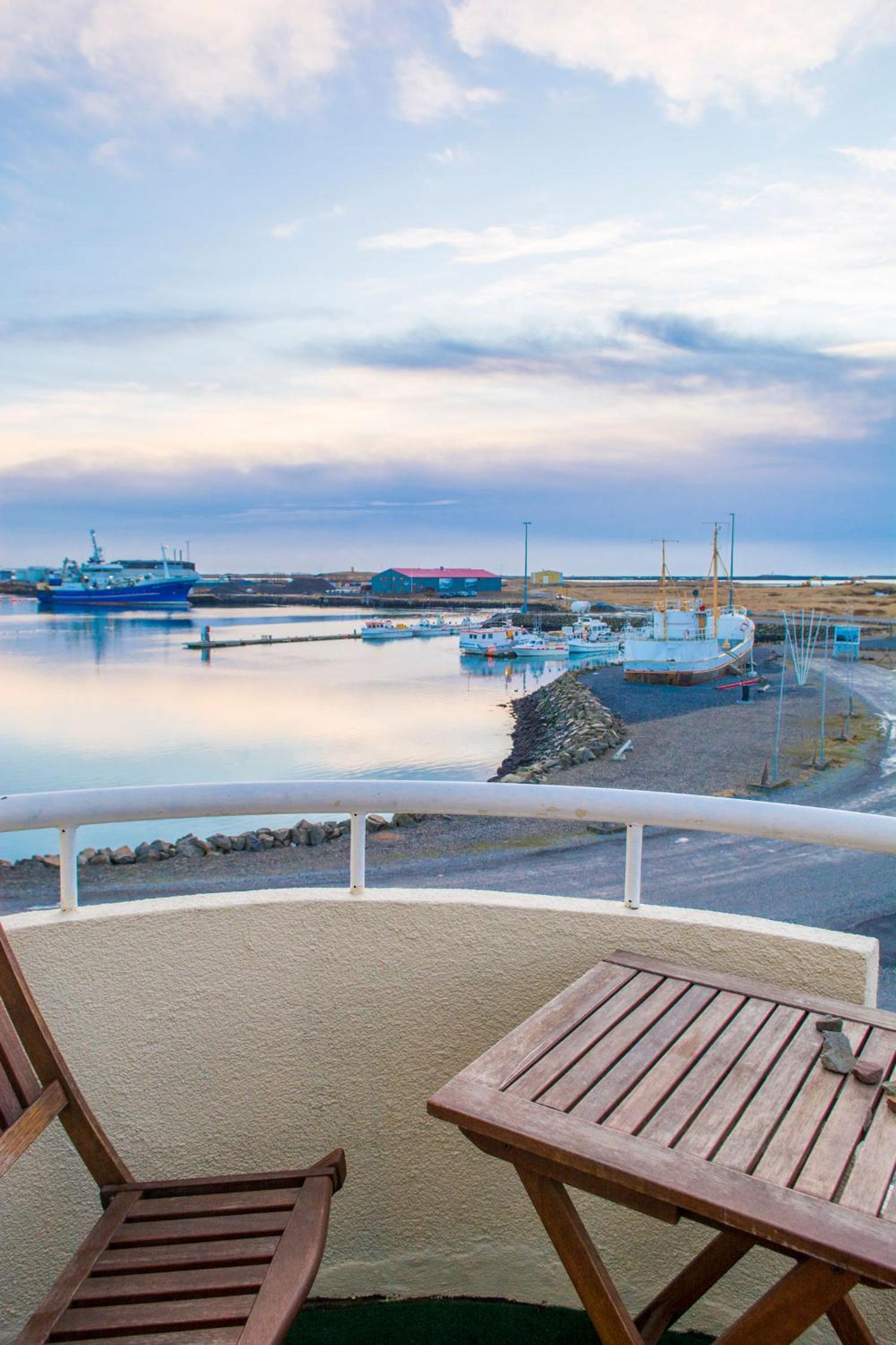 Guesthouse Hvammur by the Harbour
