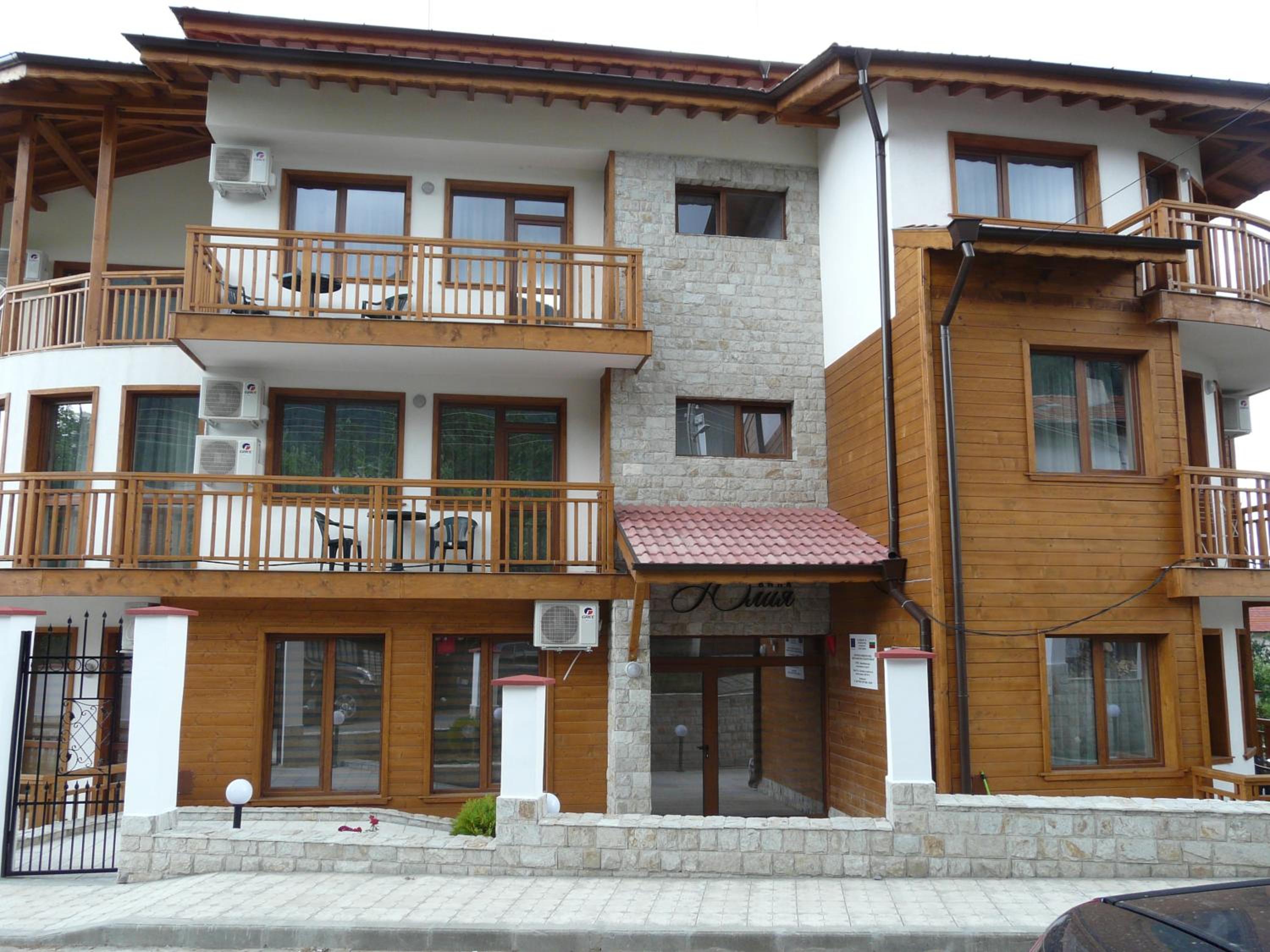 Yuliya Guest House