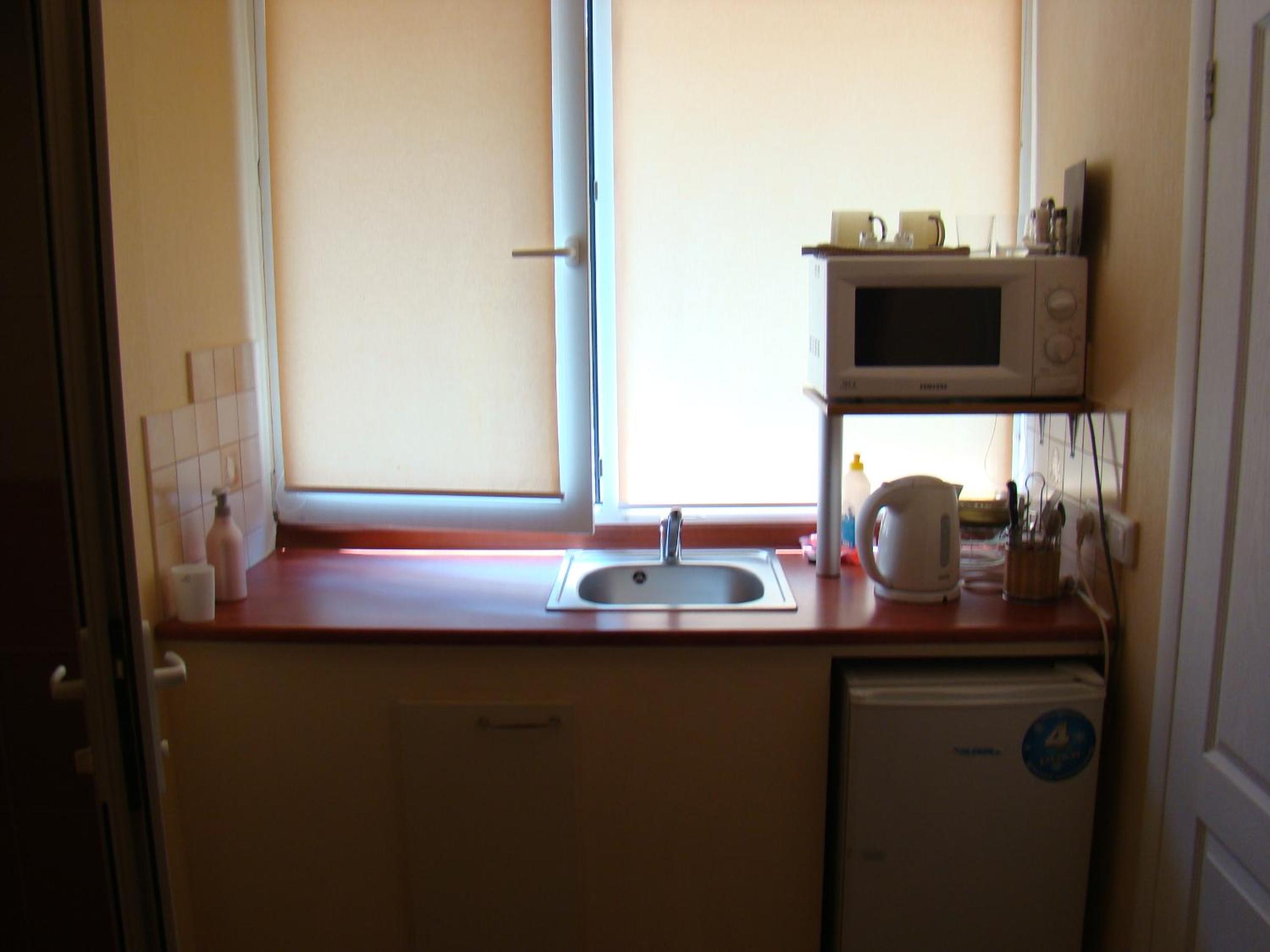 Mini-hotel in Odessa Yard view 5
