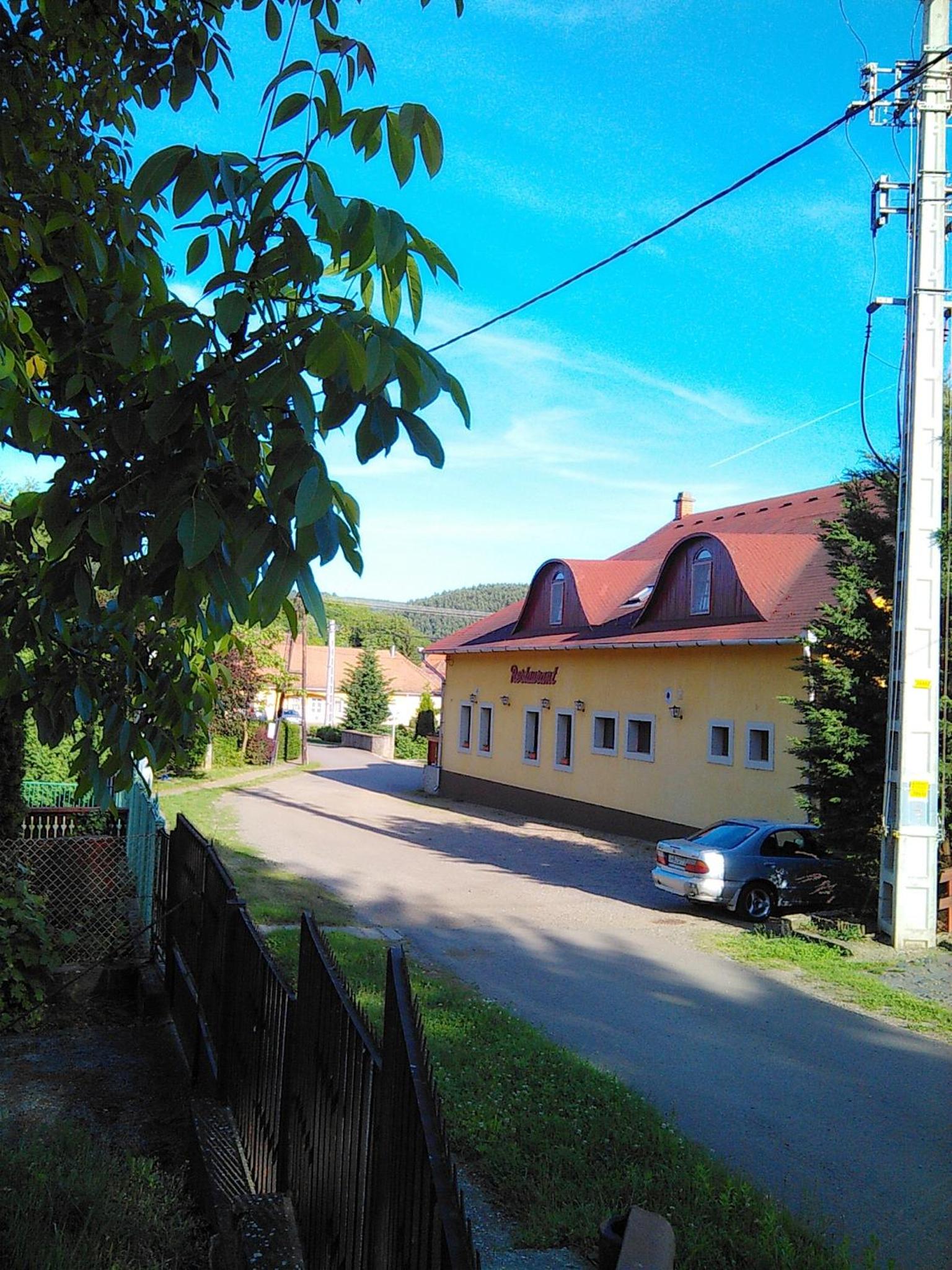 Photo 39