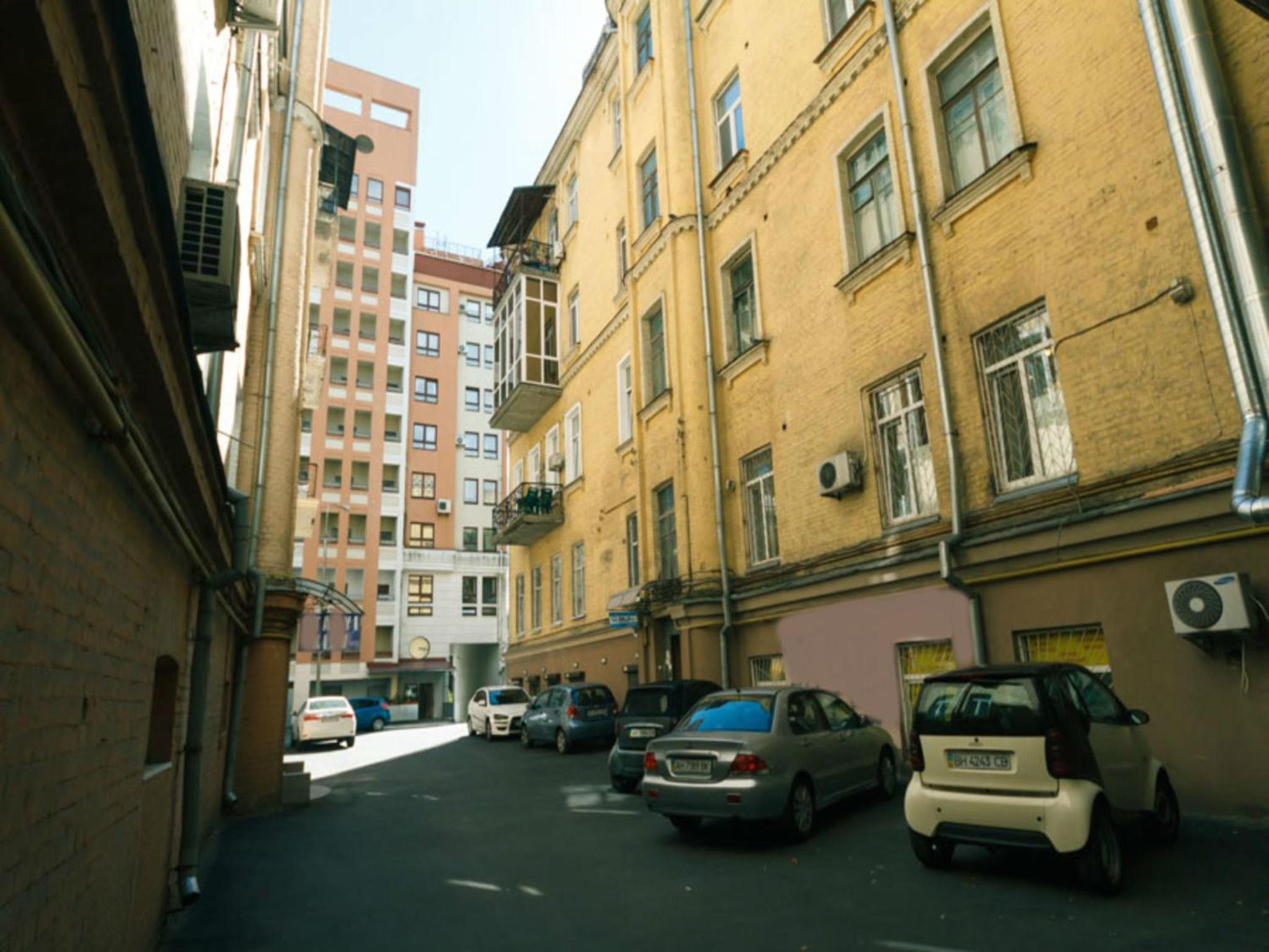 Photo 33