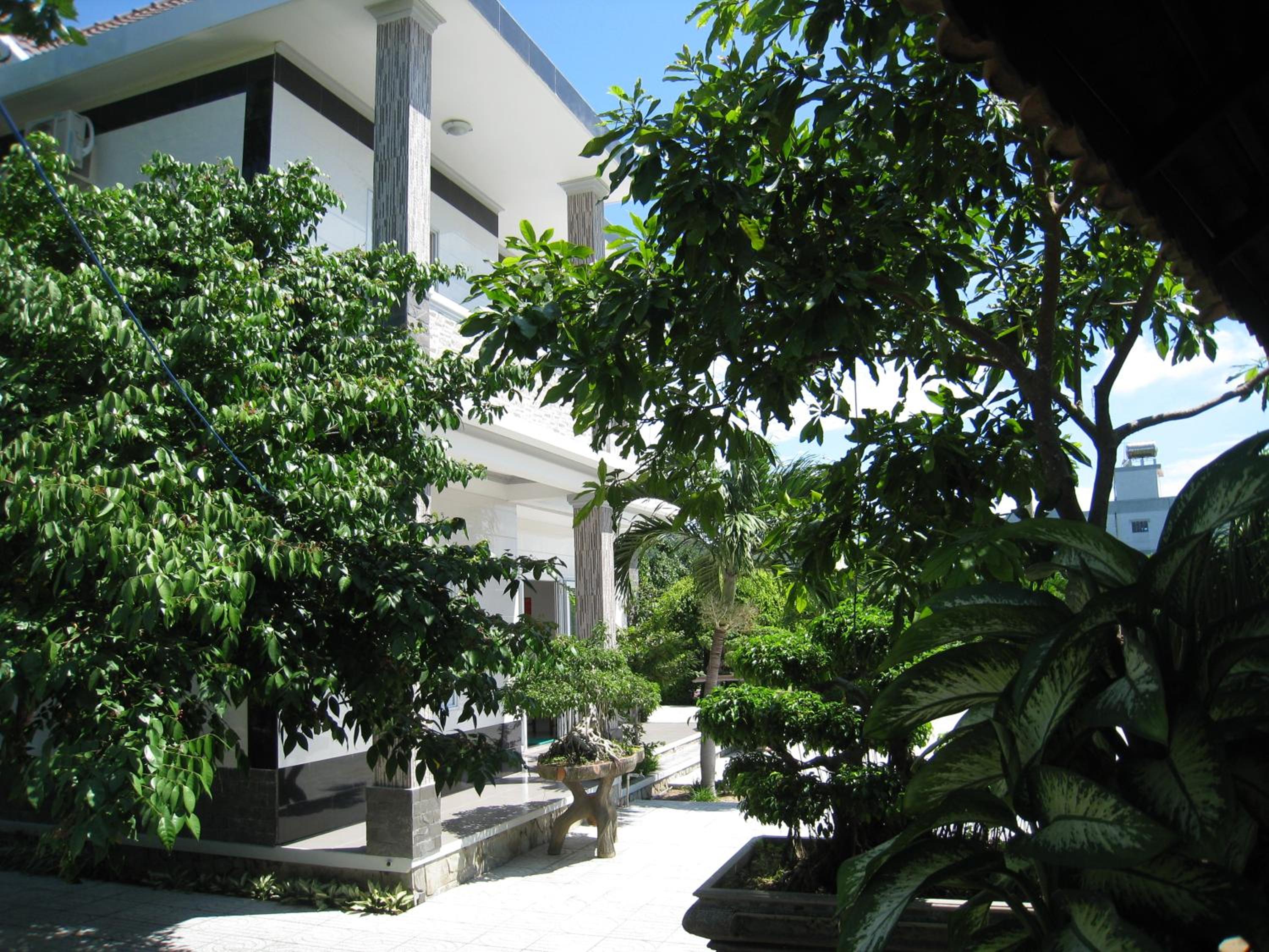 Photo 10