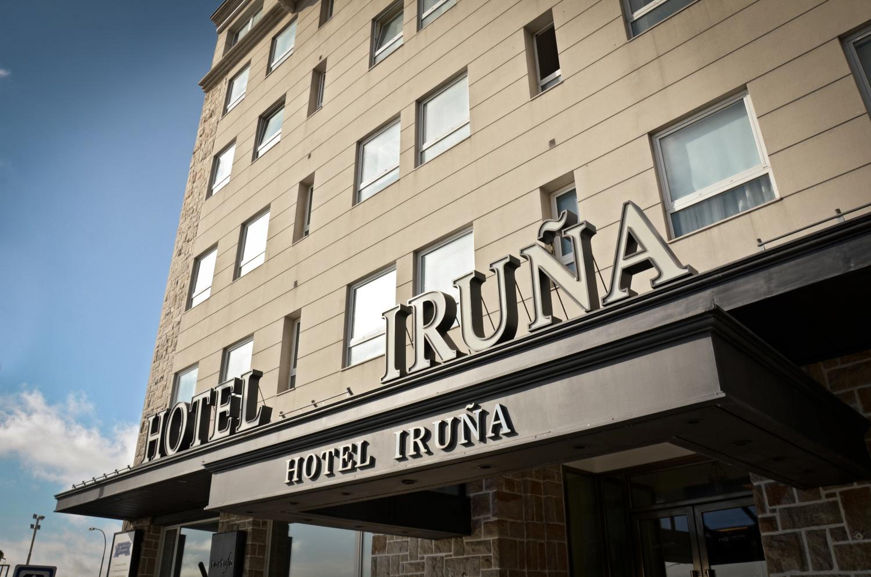 Hotel Iruña - Image 1