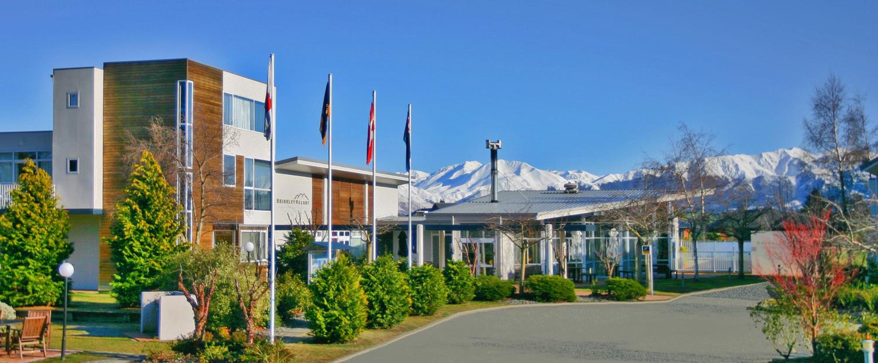 Hotel Brinkley Resort - Image 1