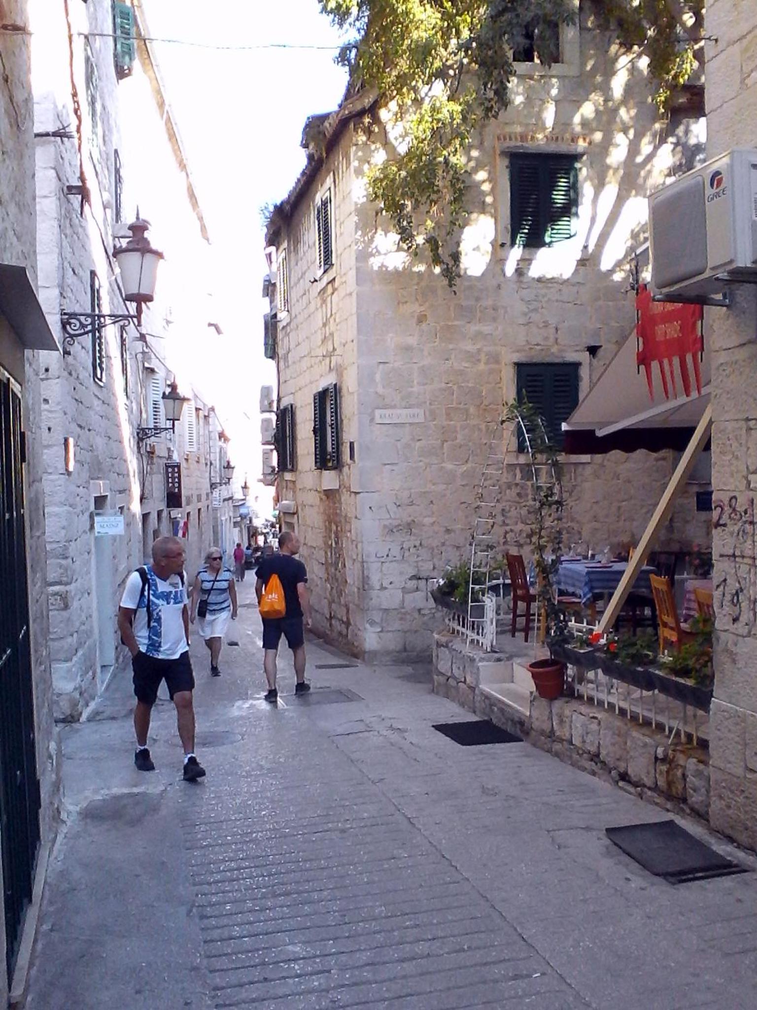 Photo 32