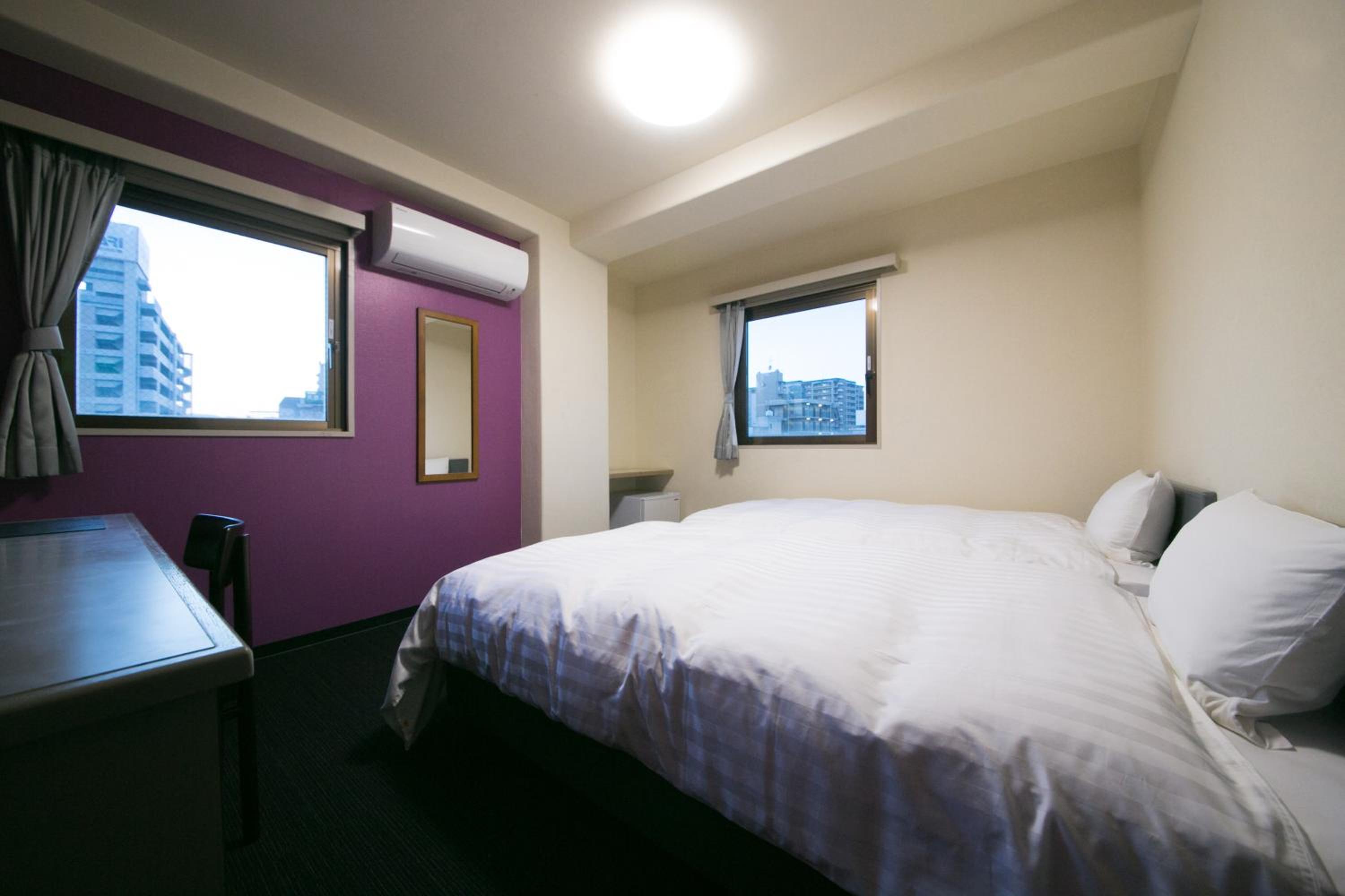 HOTEL 910