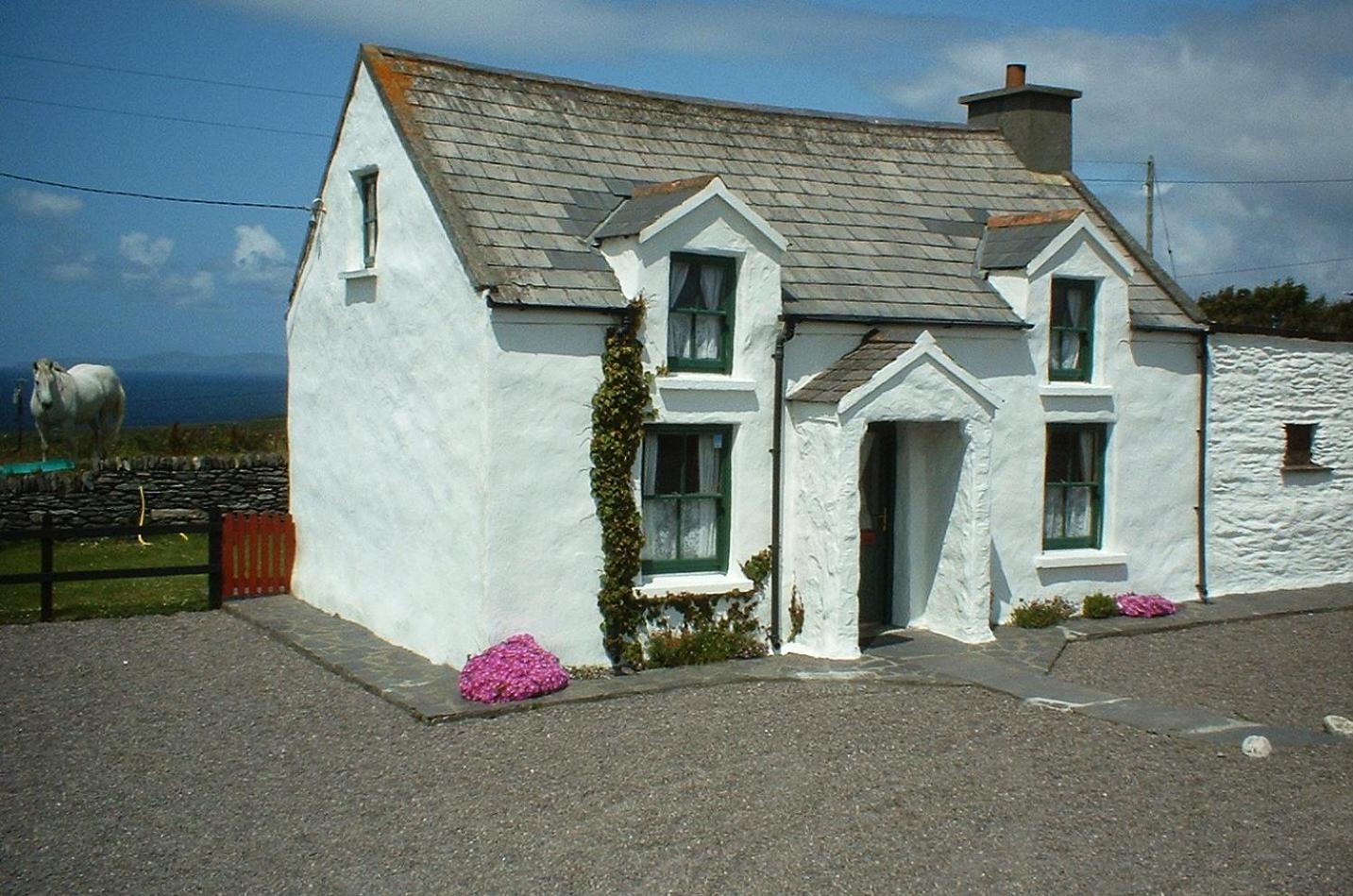 Cul Cottage view 3