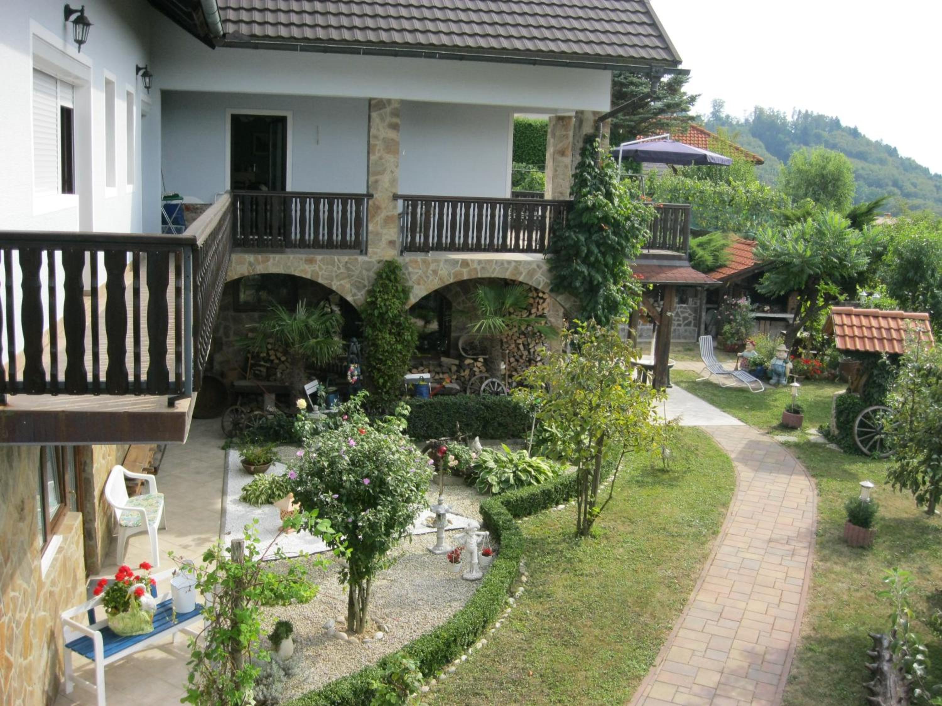 Photo 22