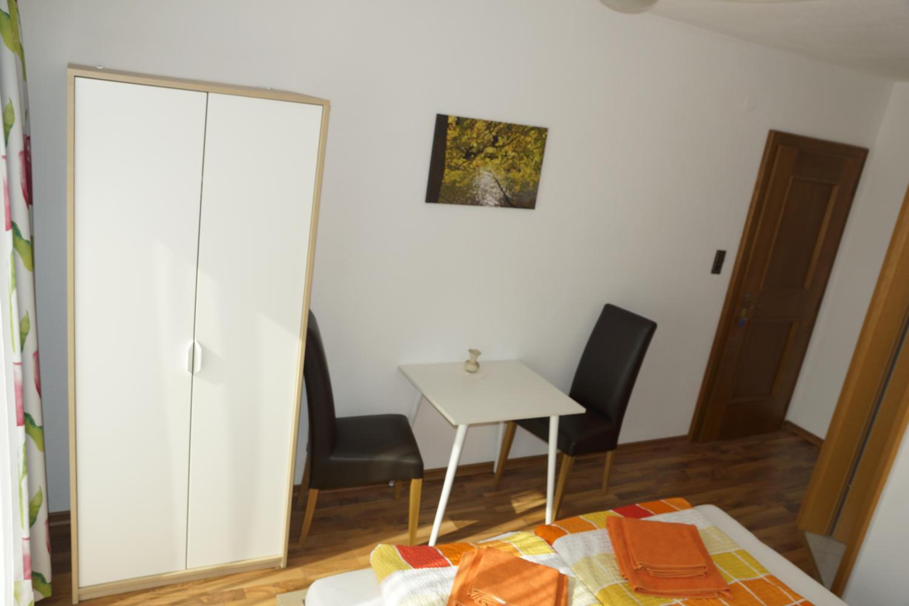 Photo 42