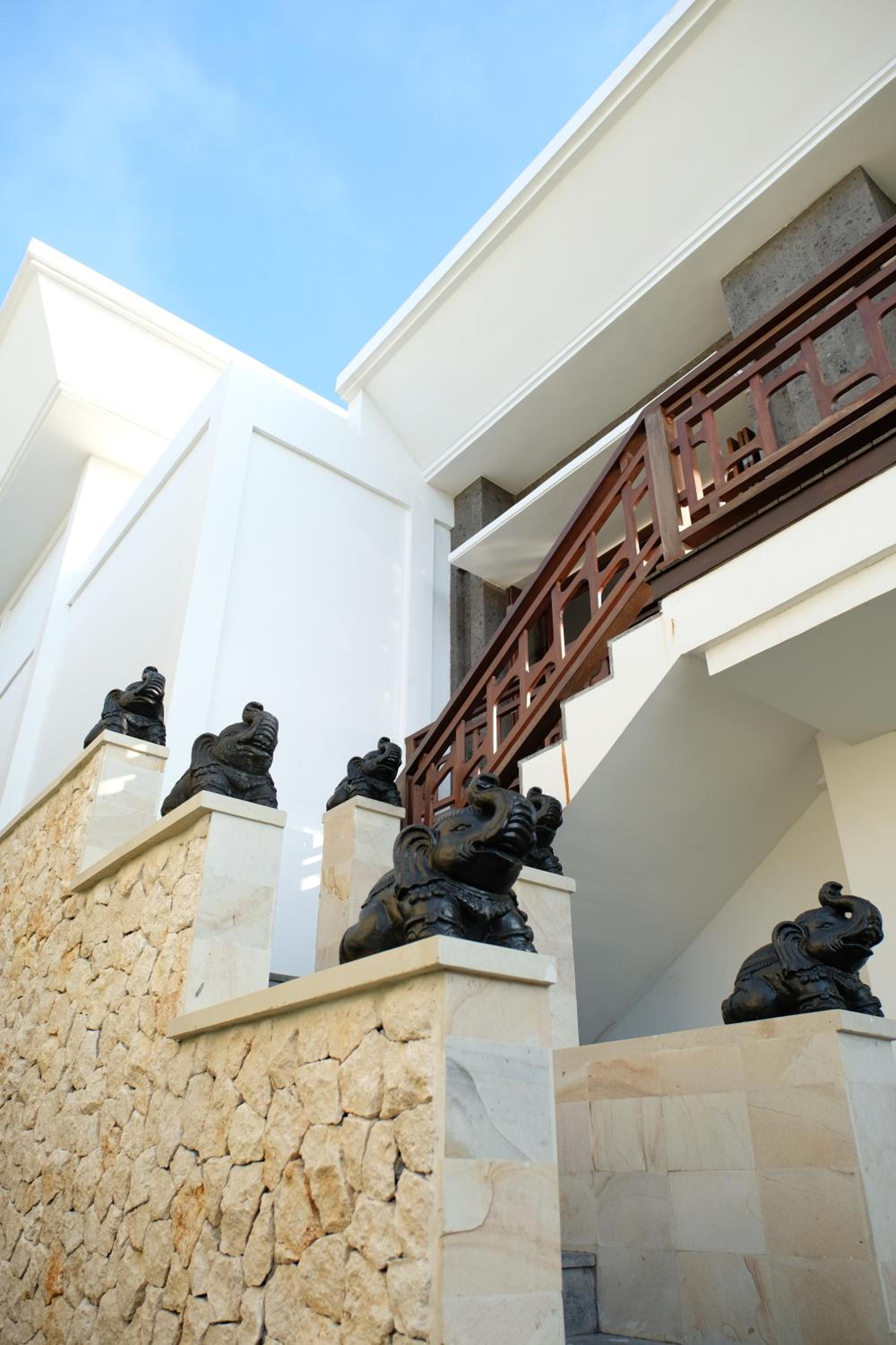 Hotel Prasana By Arjani Resorts