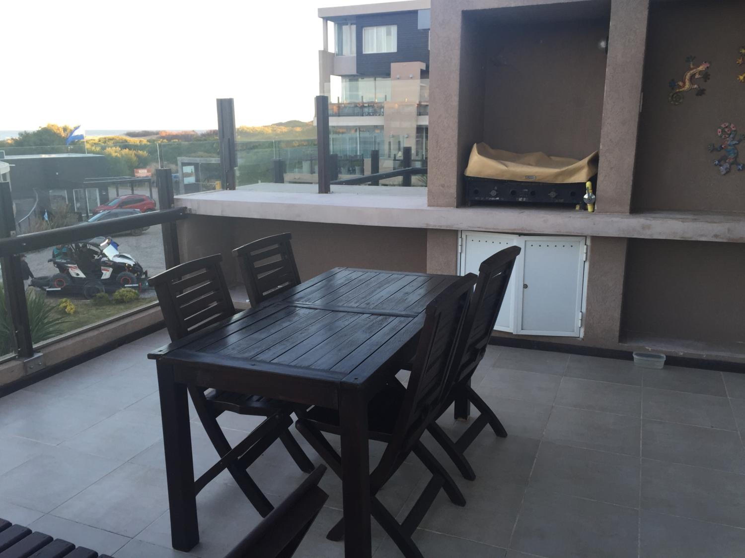 Linda Bay Resort Apt 302