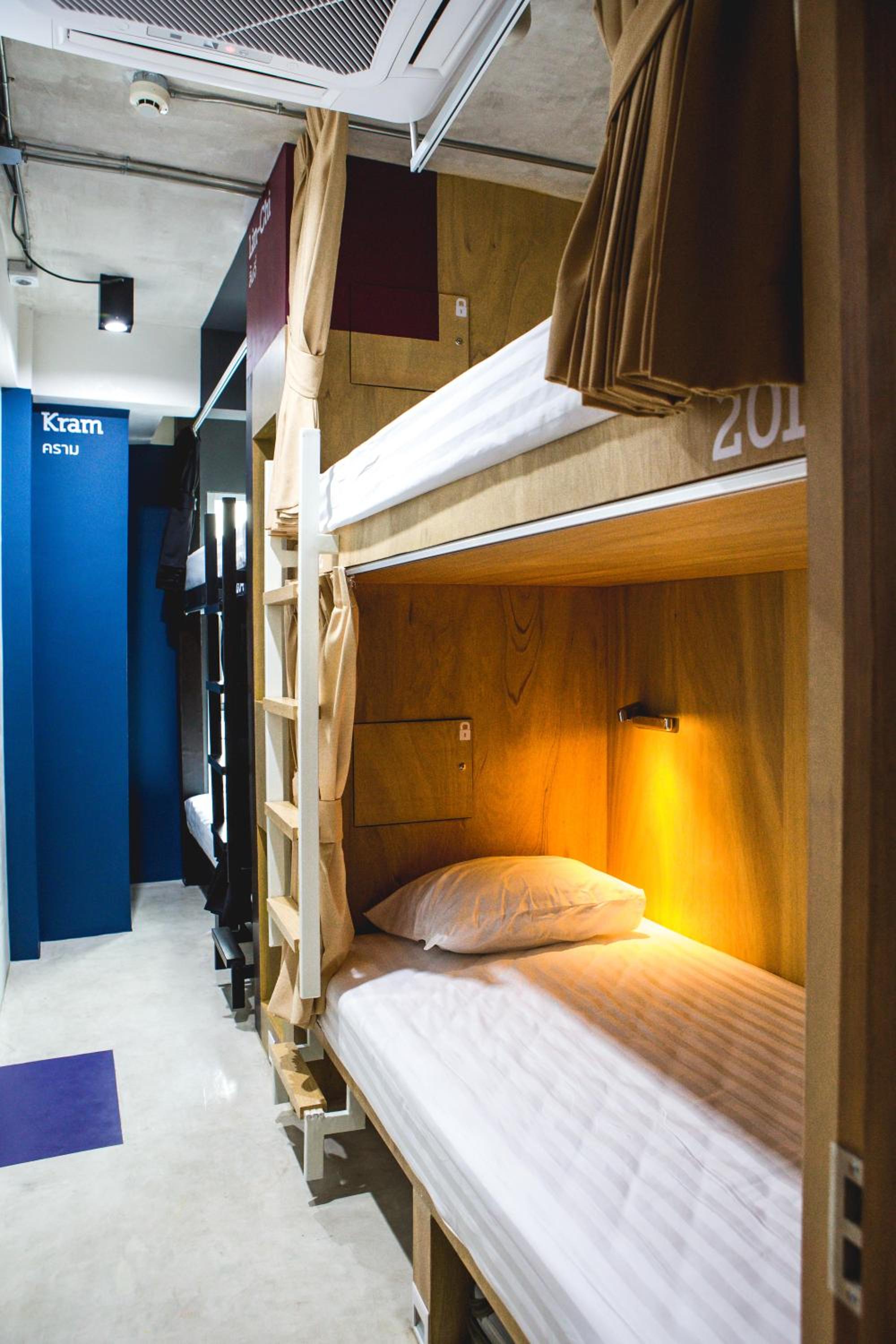 BoB Hostel บ็อบโฮสเทล