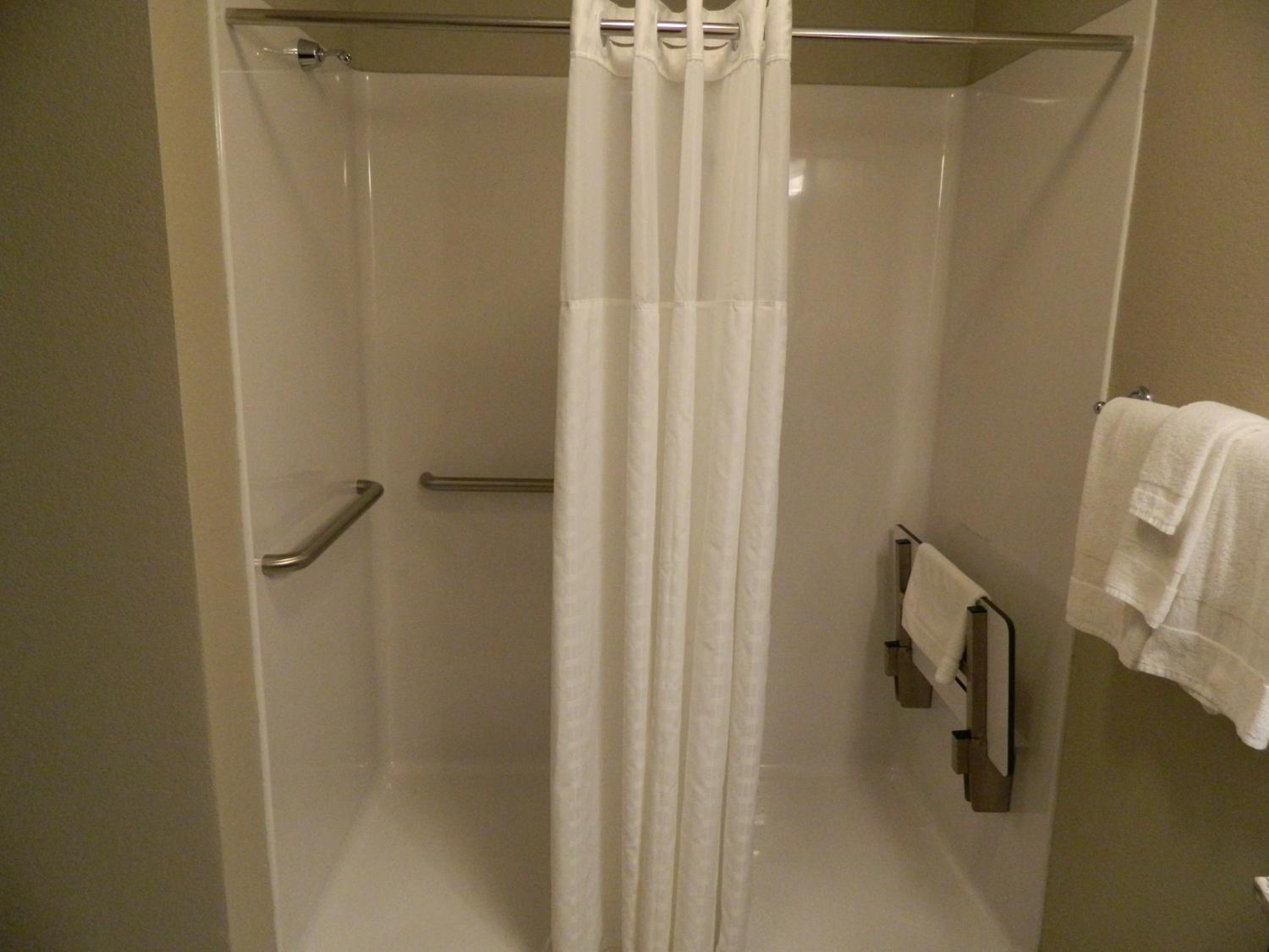 Brookstone Lodge & Suites