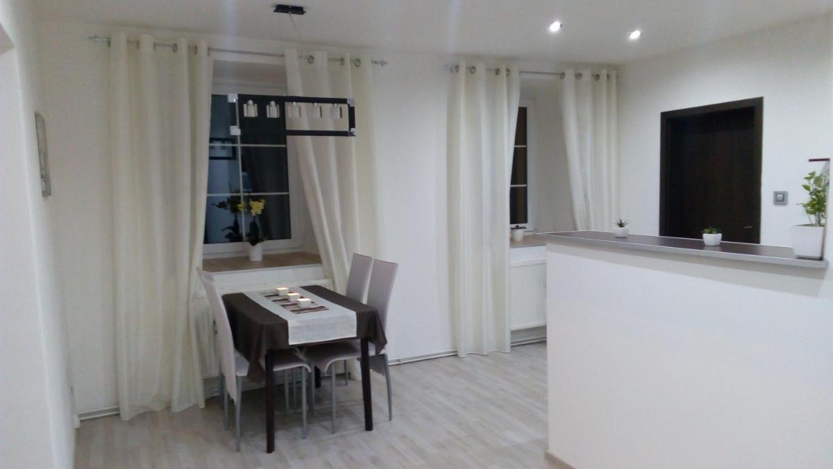 MiJa apartmán s VINNÝM SKLÍPKEM, zahradou a grilem view 5