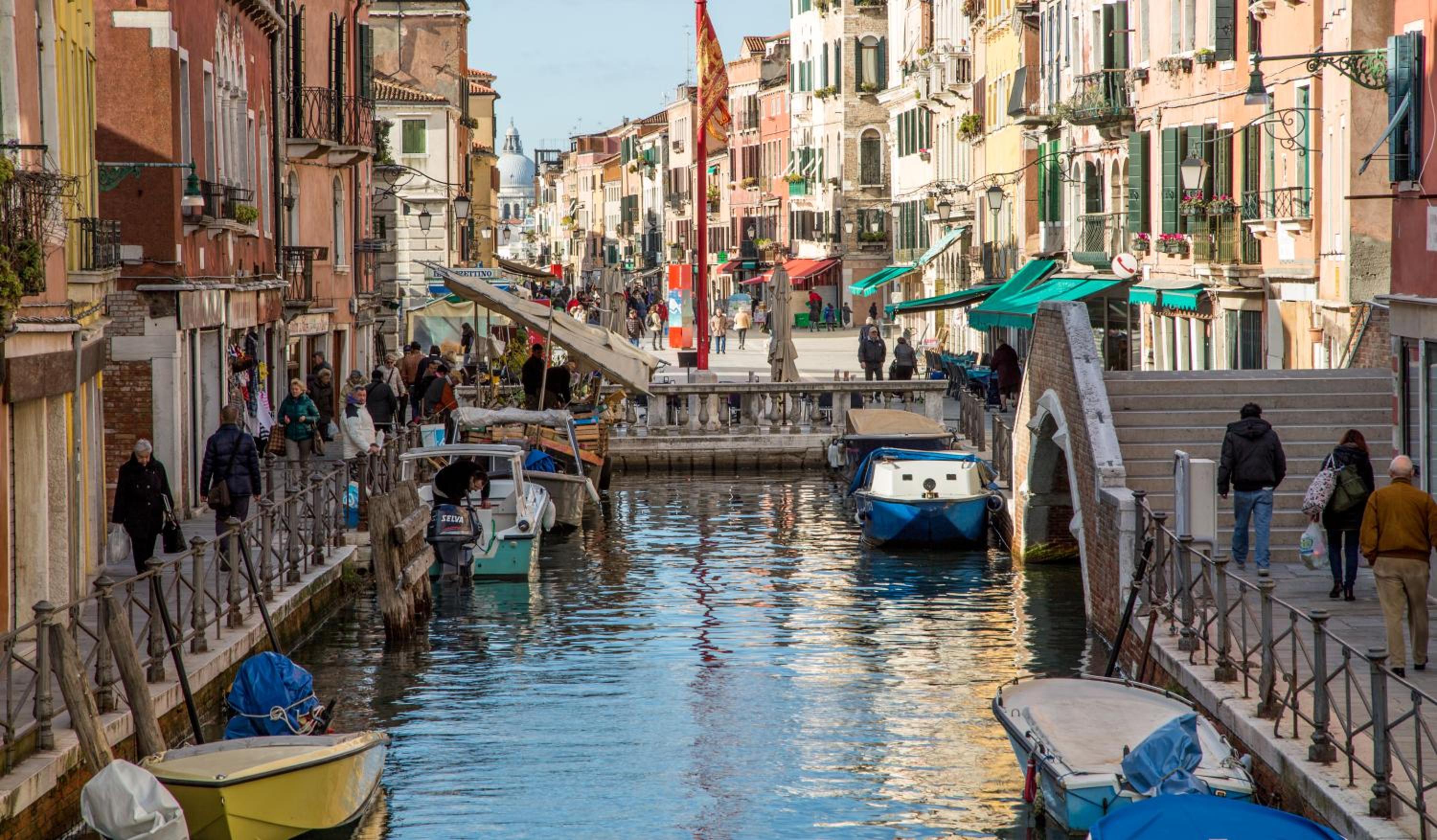 Biennale Family Apartment in Venice