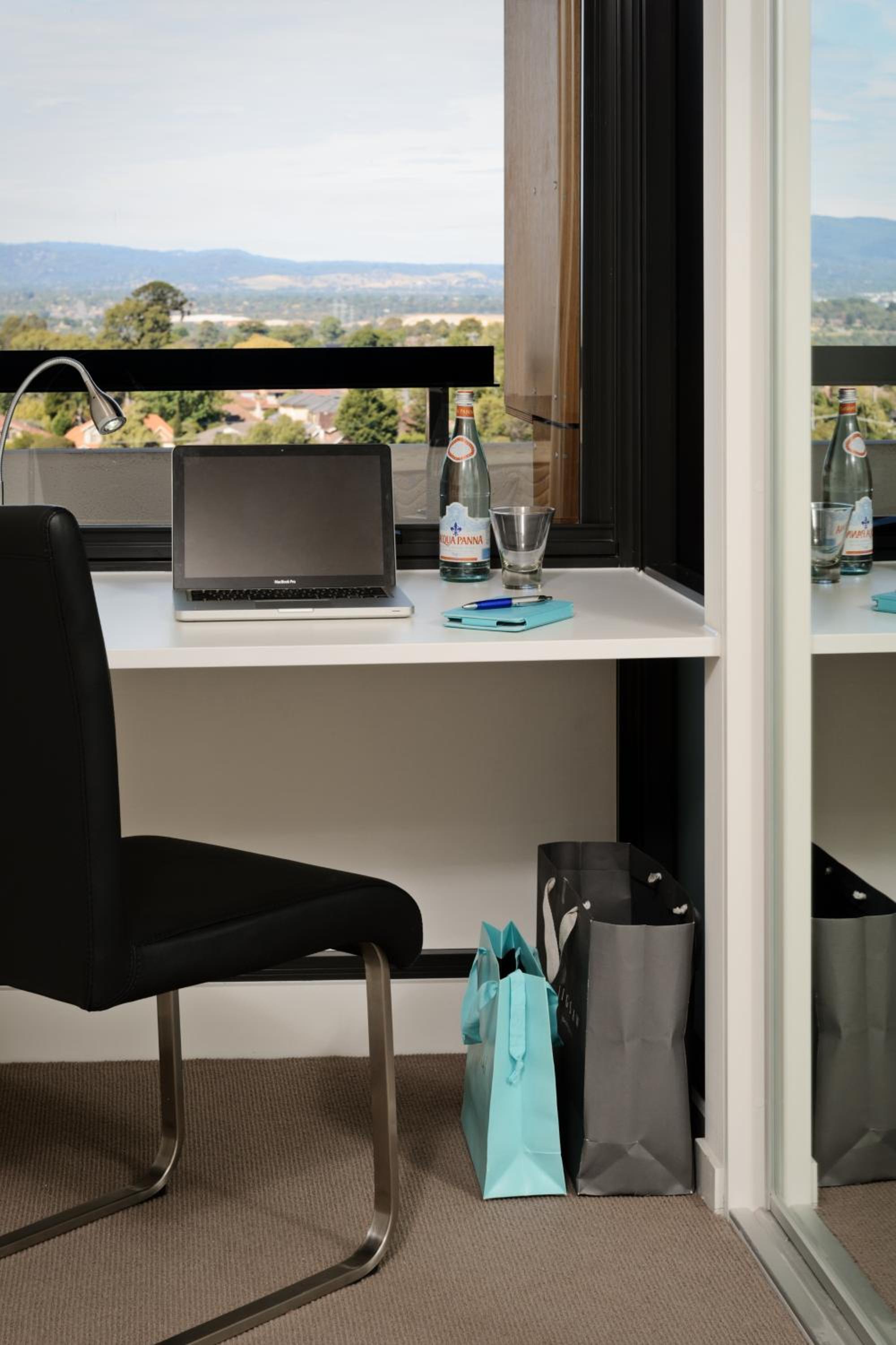Park Avenue - IKON Glen Waverley