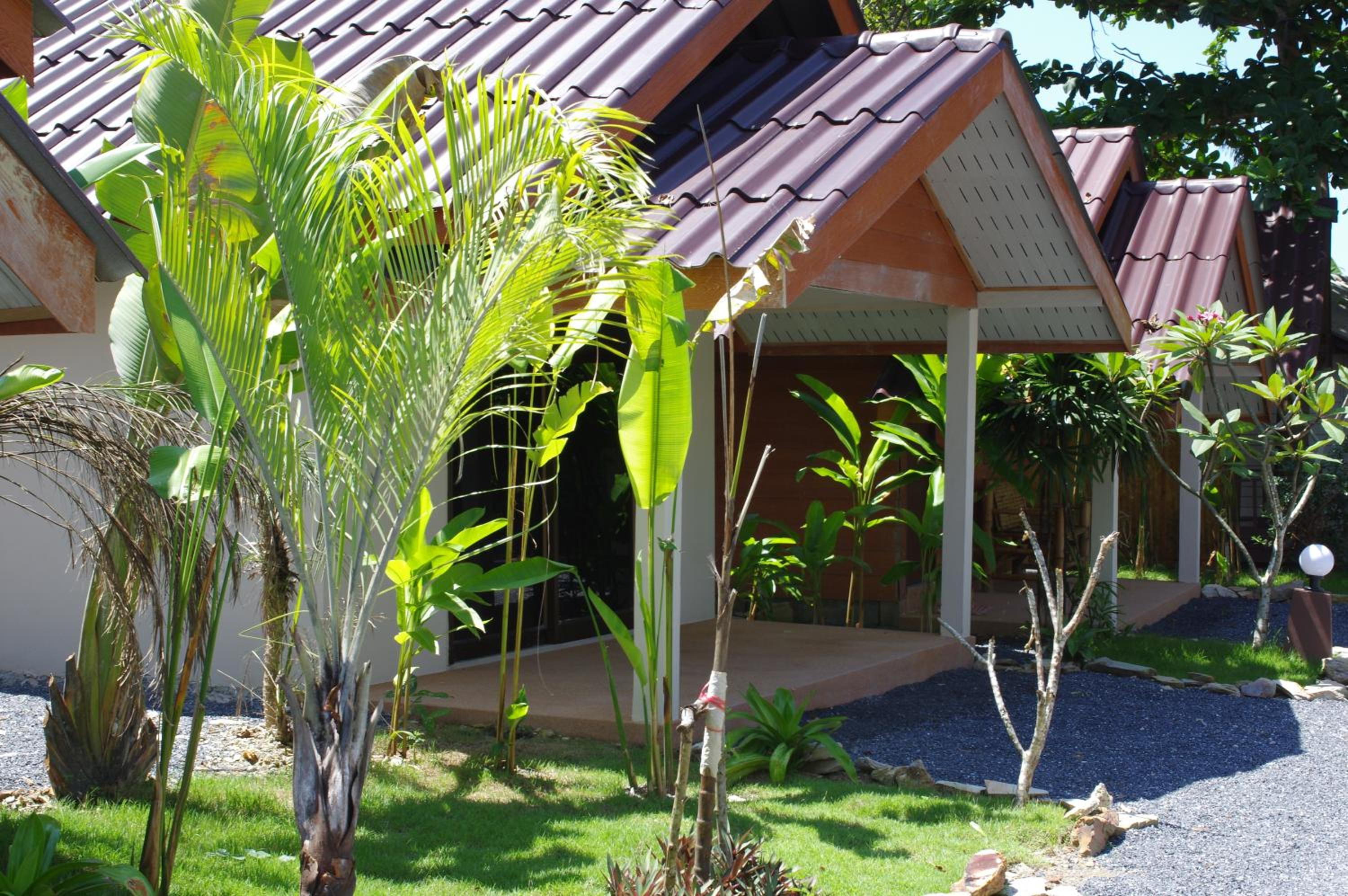 Thai House Beach Resort