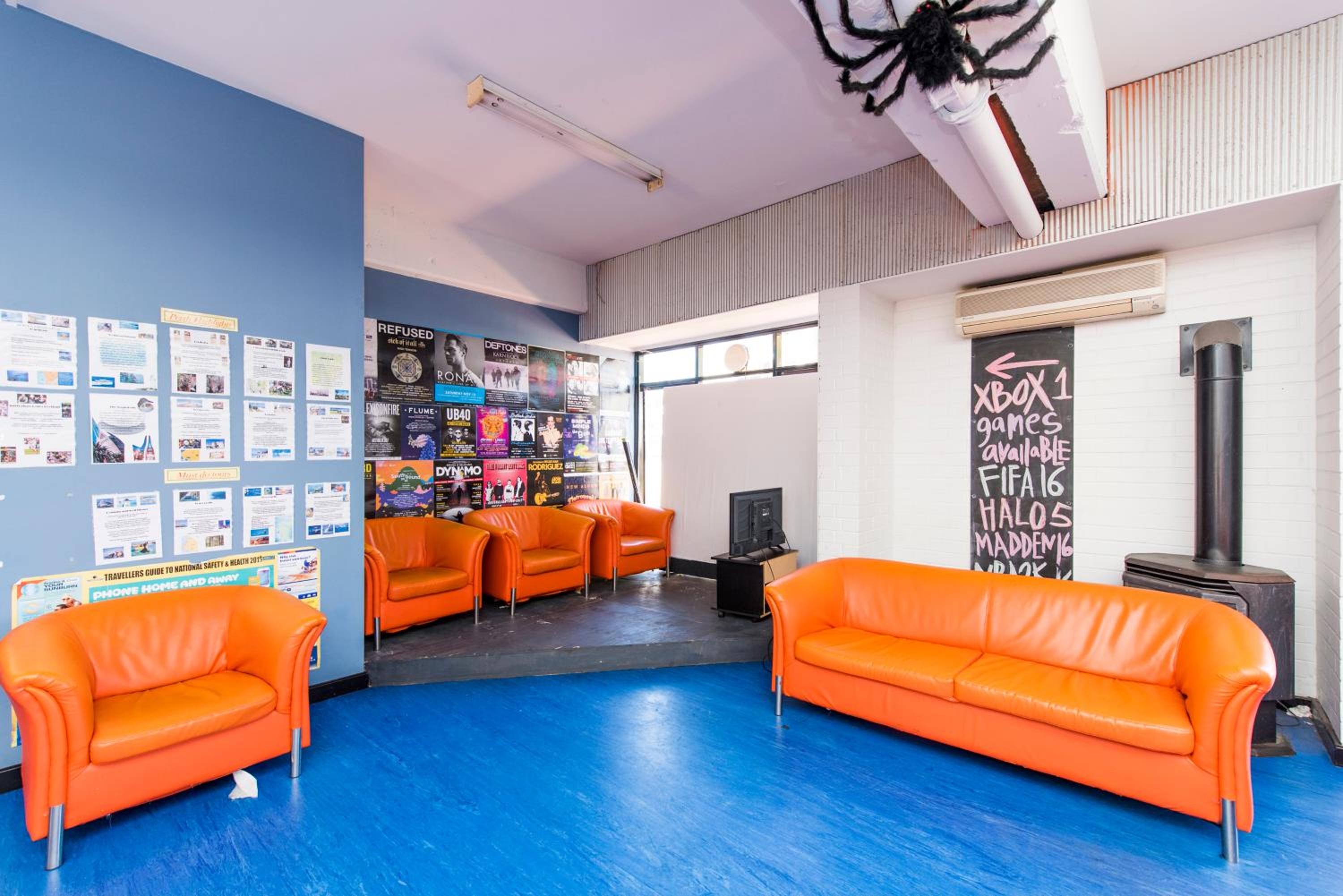 lounge