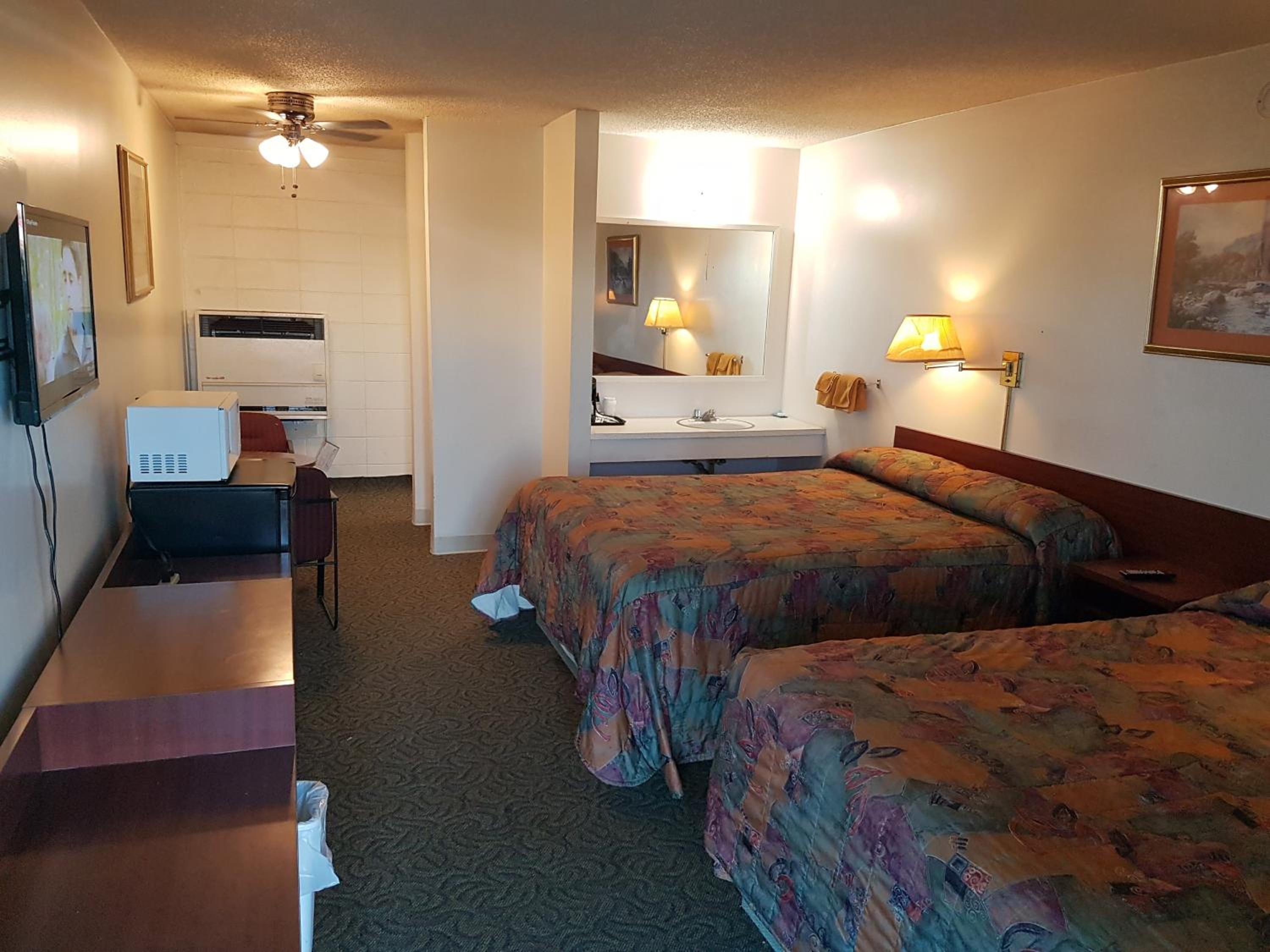 Shamrock Motel