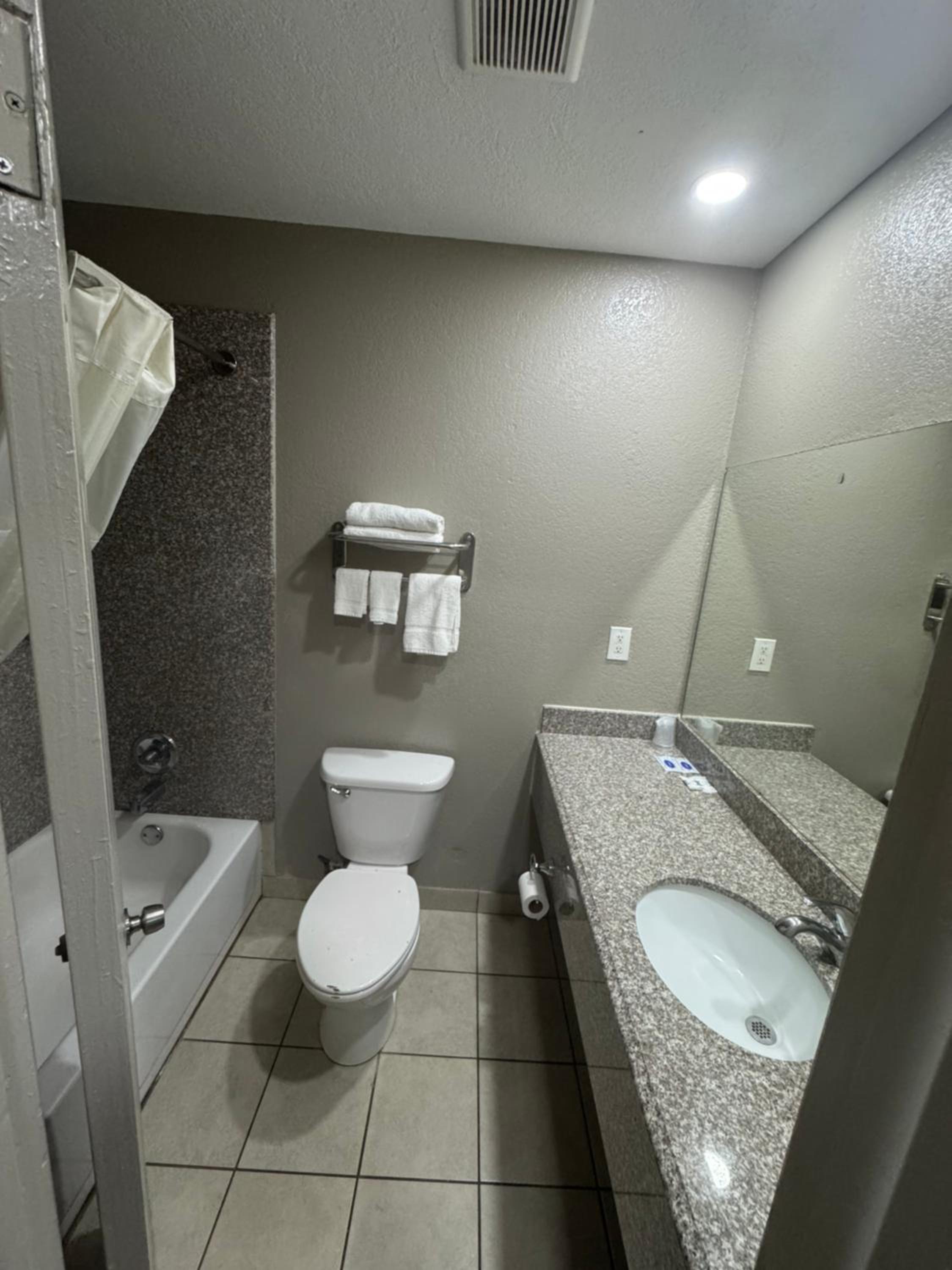 Economy Inn, photo 10