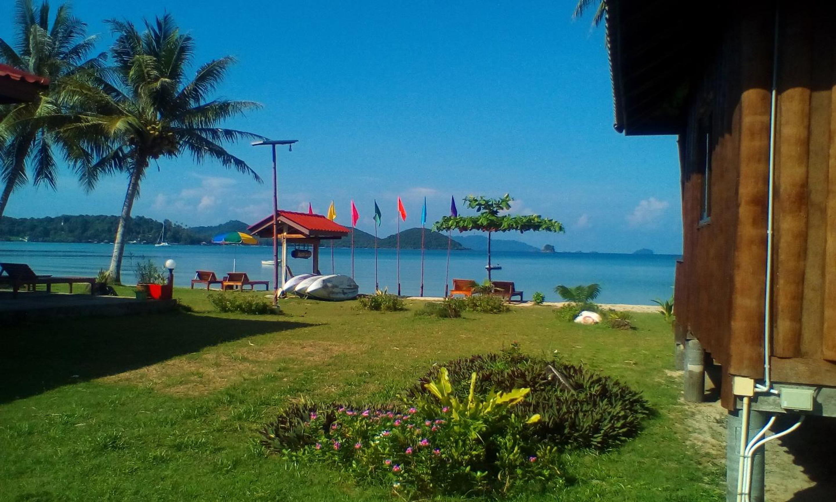 Happy Days Resort