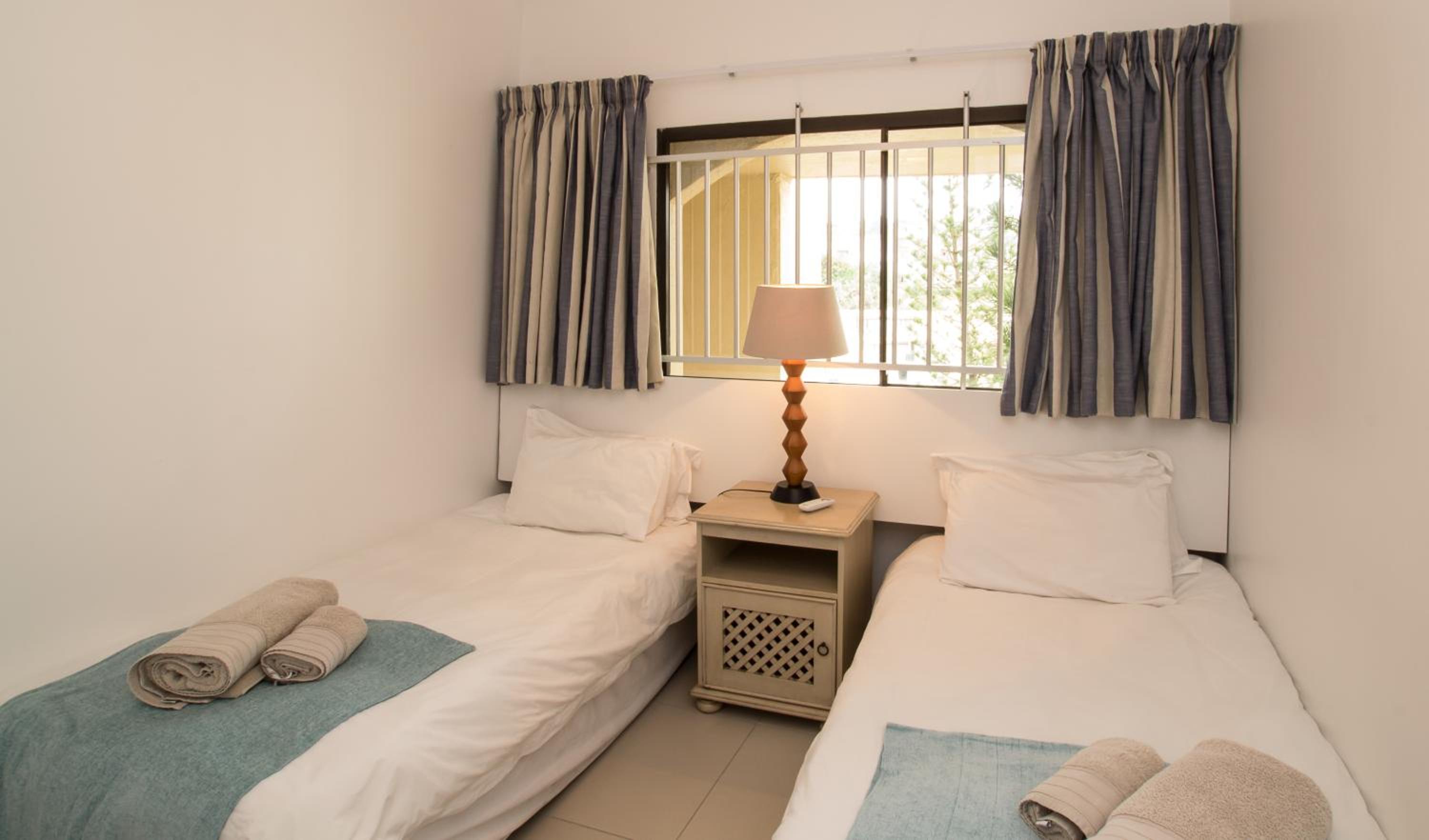 802 Bermudas - Seaviews & beach access - Modern 3BR