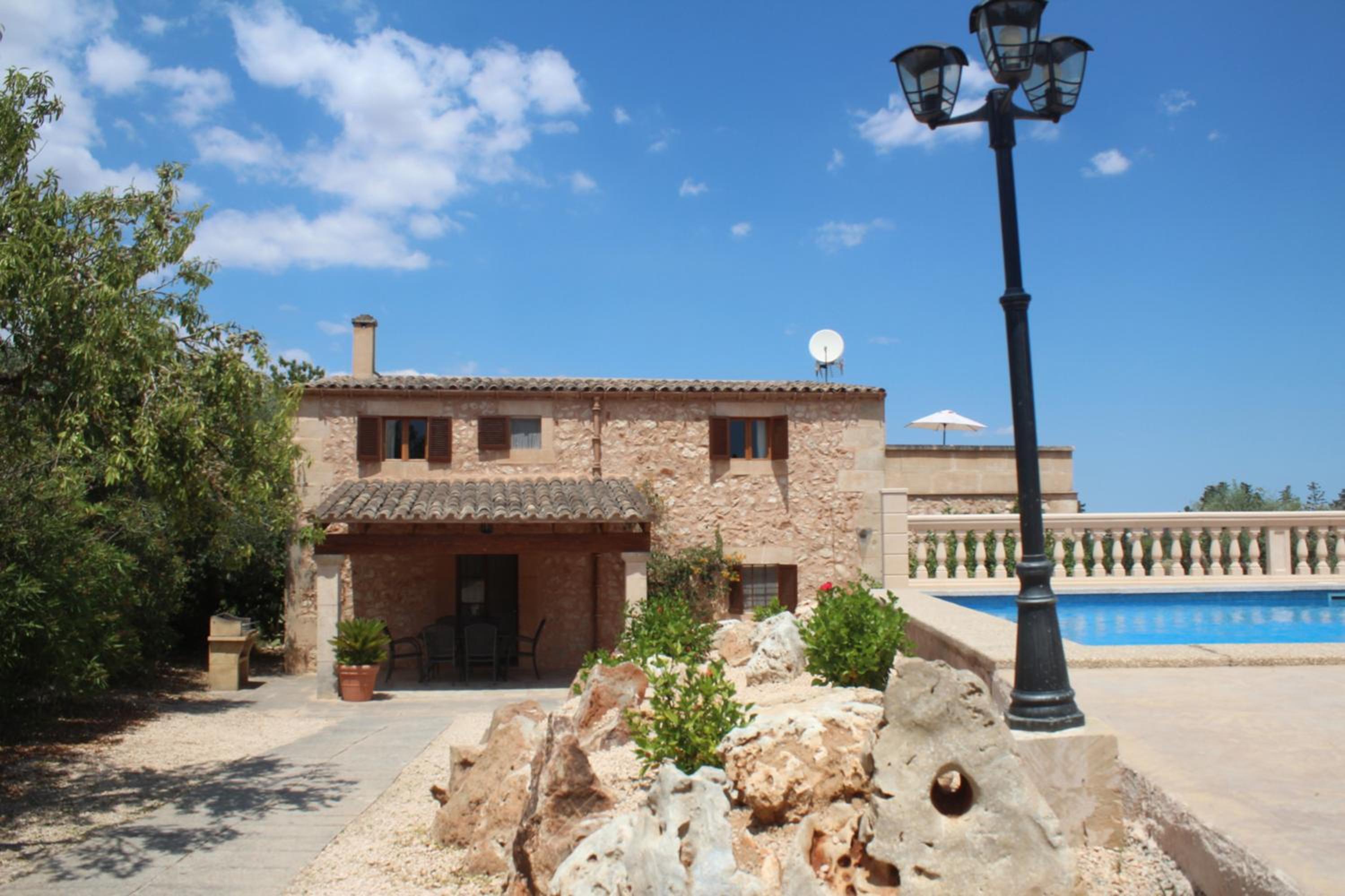 Hotel Es Lladoner Villa - Image 1