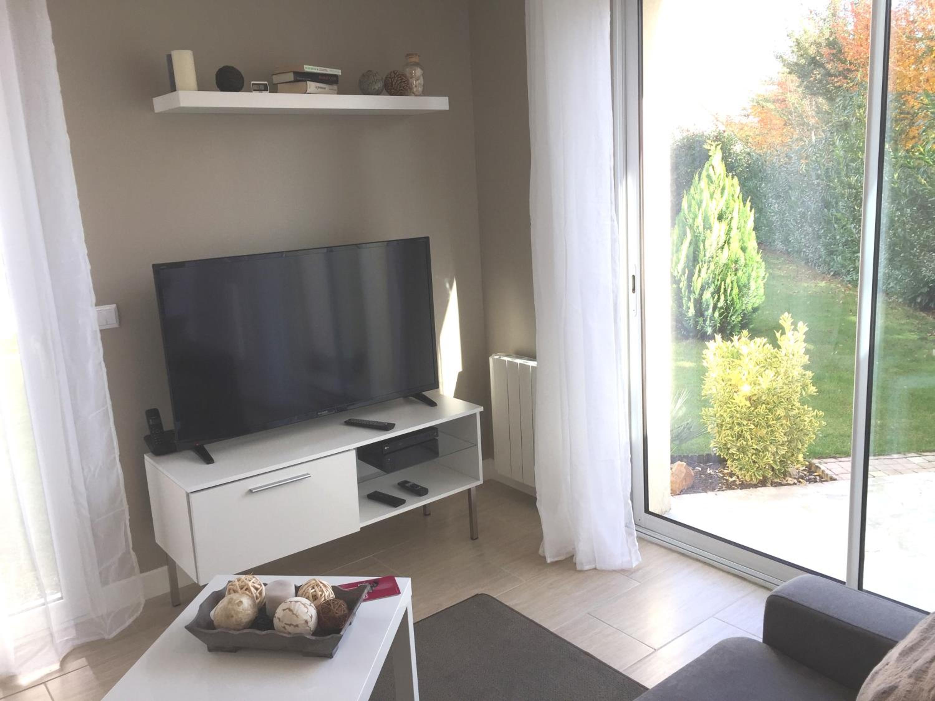 Magny-le-Hongre Vacations - koechi - Property Image 11