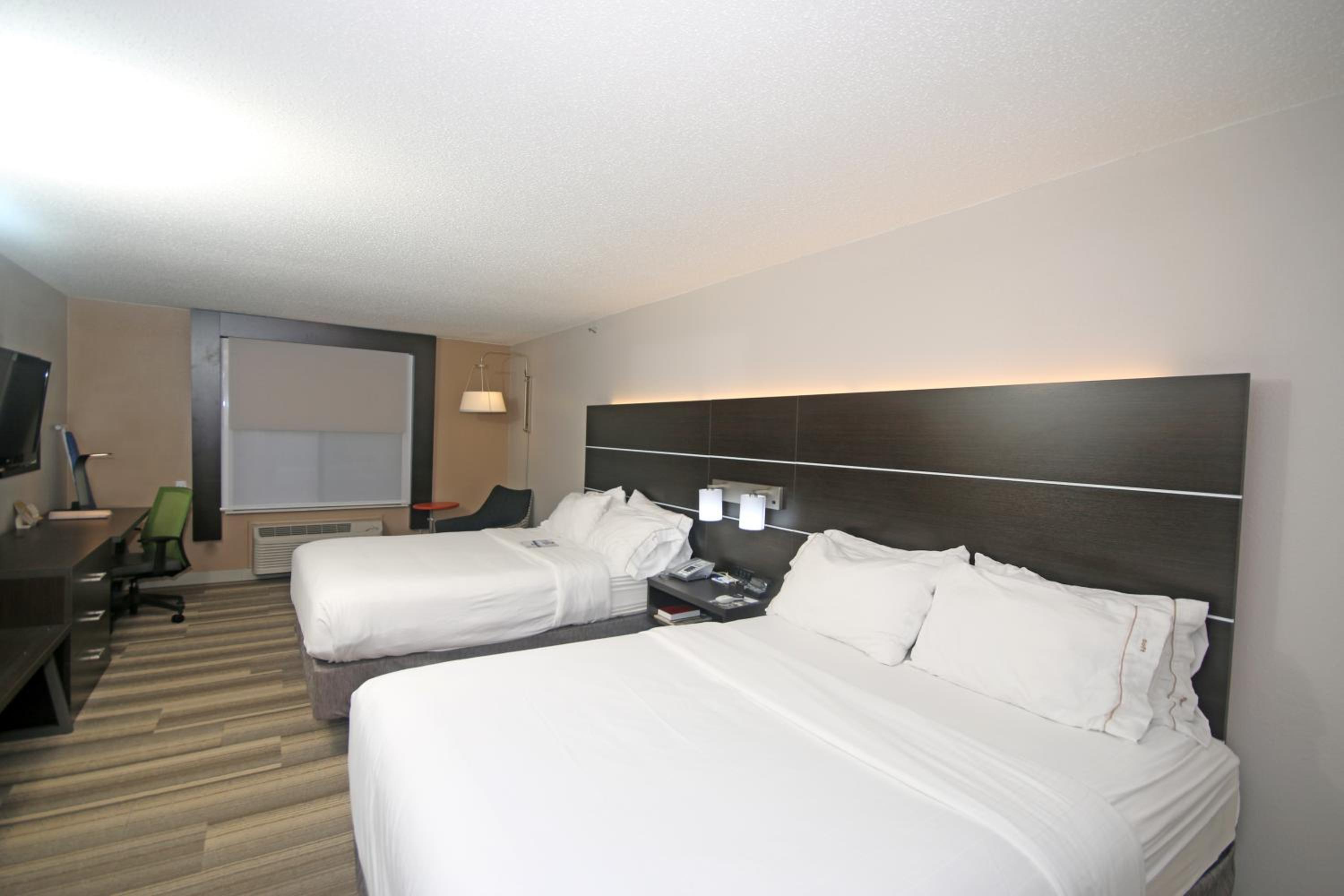 Hillsville Vacations - Holiday Inn Express Hillsville, an IHG Hotel - Property Image 14