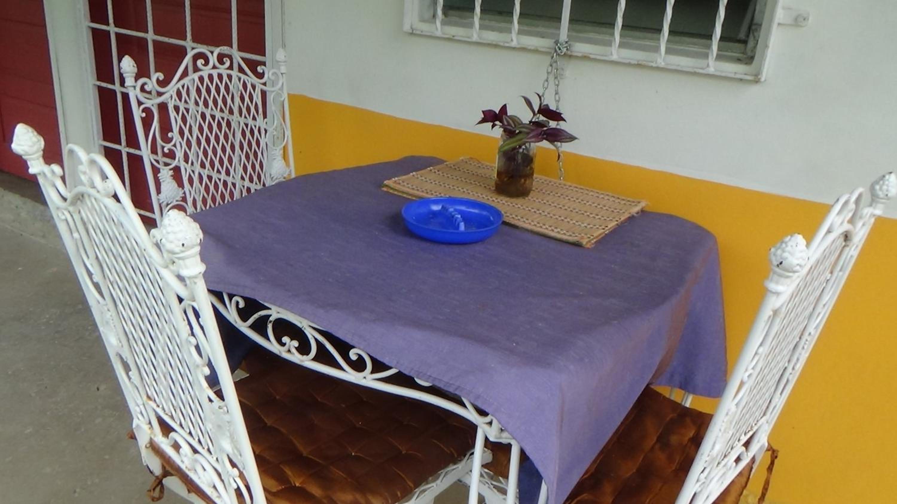 Hacienda Tropical Guest House